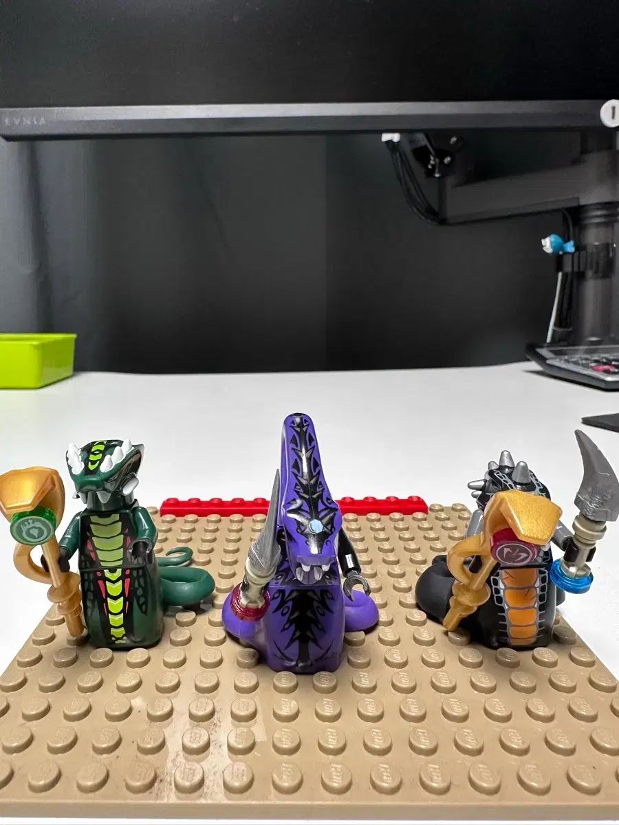 ニンジャゴー 蛇族 ファイト・エクシディクス・スカラー ド セット 出品