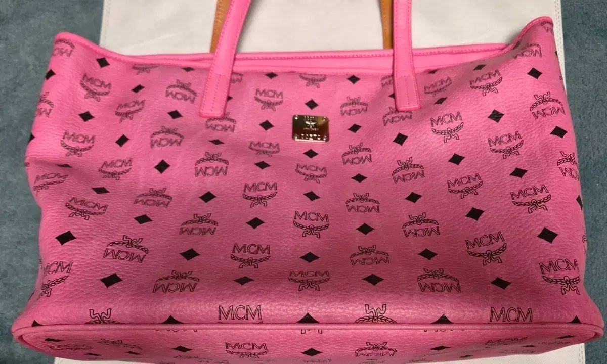 MCM エム シー エム ショッパーバッグ