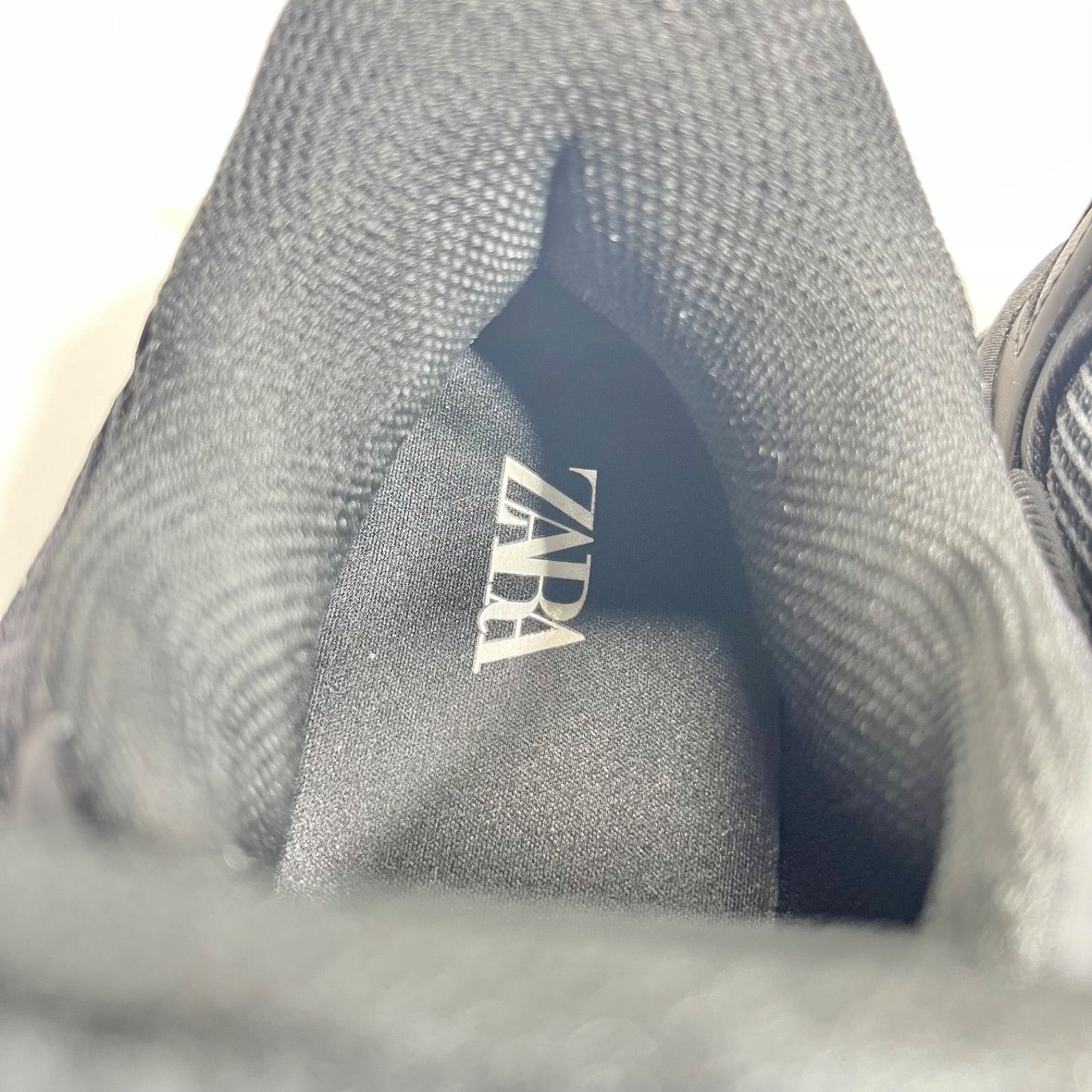 【極美品】ZARA ロープレース スケートスニーカー ブラック 27cm