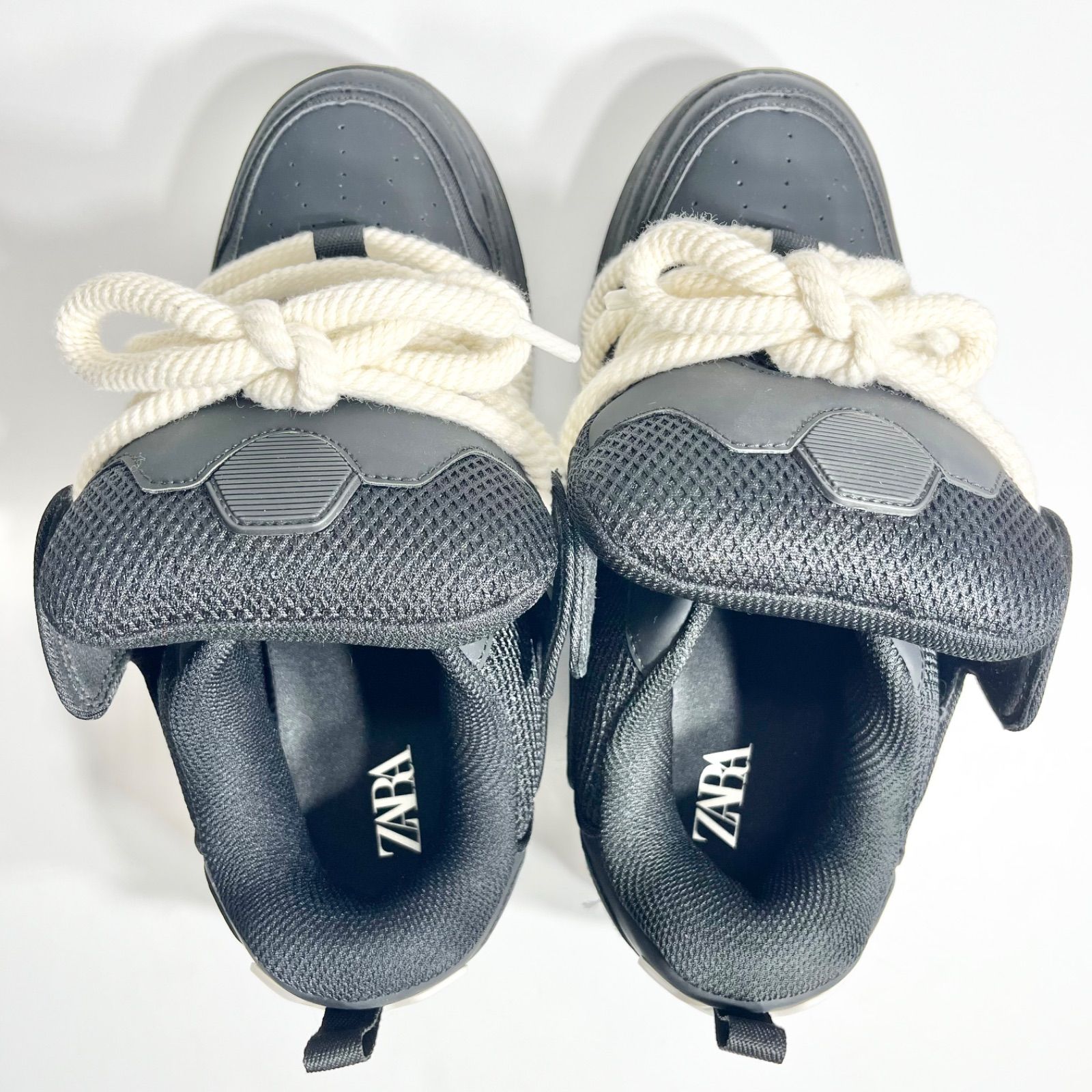 【極美品】ZARA ロープレース スケートスニーカー ブラック 27cm