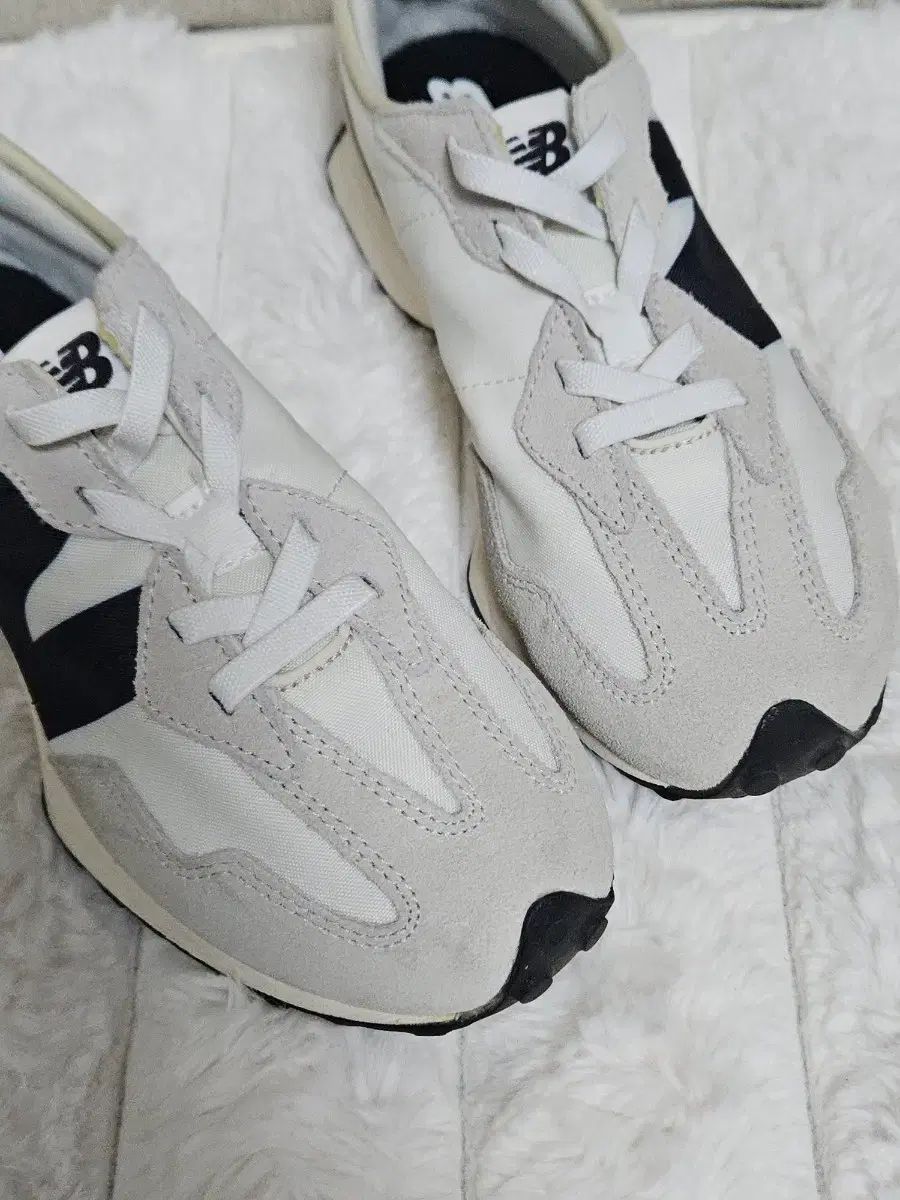 New Balance スニーカー キッズ 220 (成人225 オススメ)