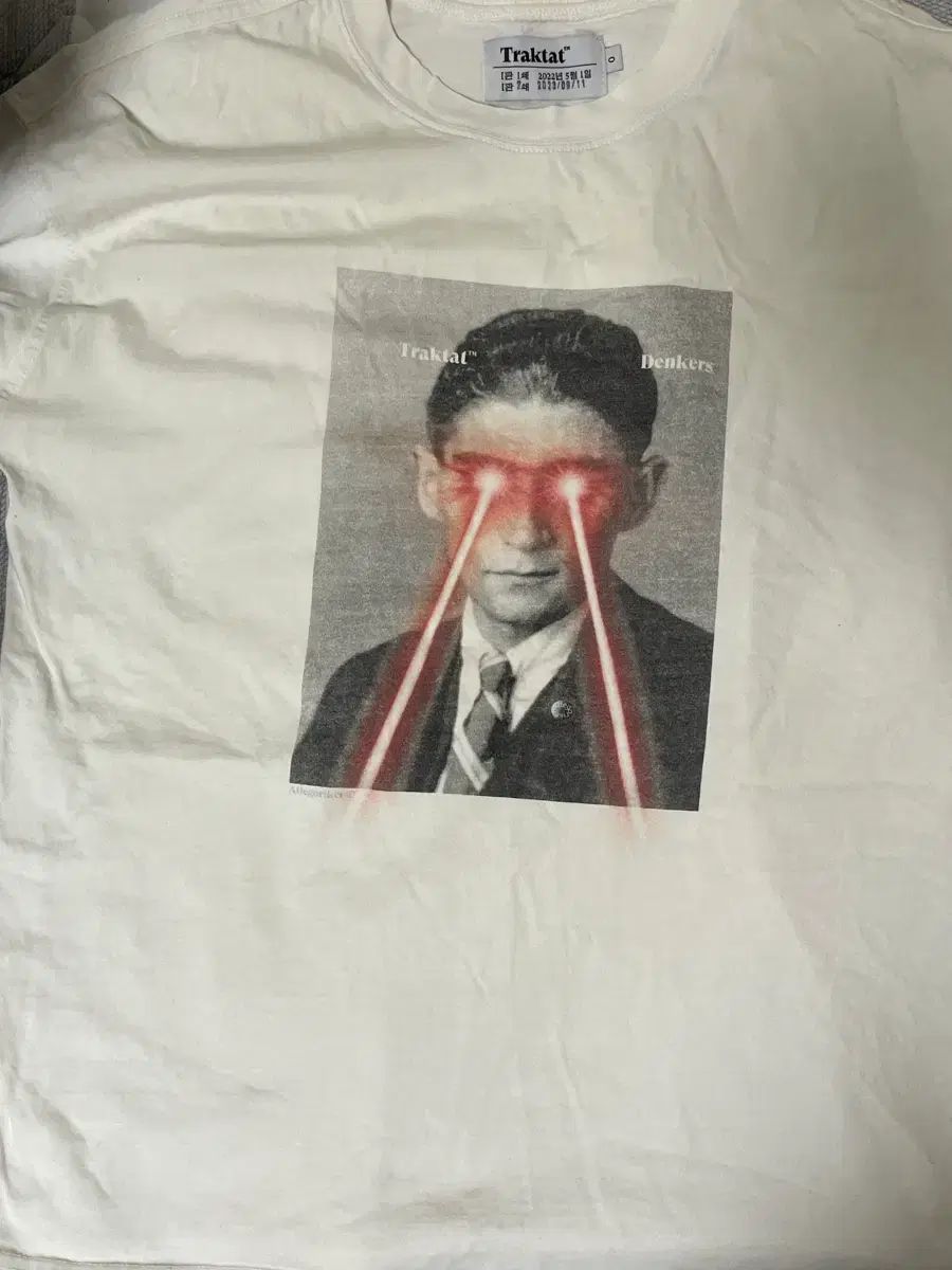 トラクト フランツカフカ 白 Tシャツ