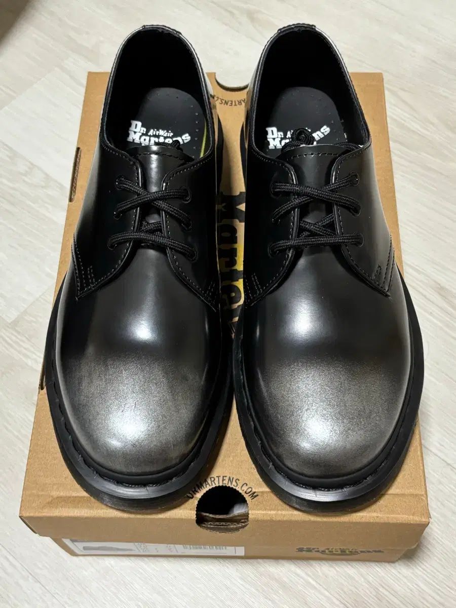 DR. MARTENS ドクターマーチン 1461 アルカディア シルバー 260 出品