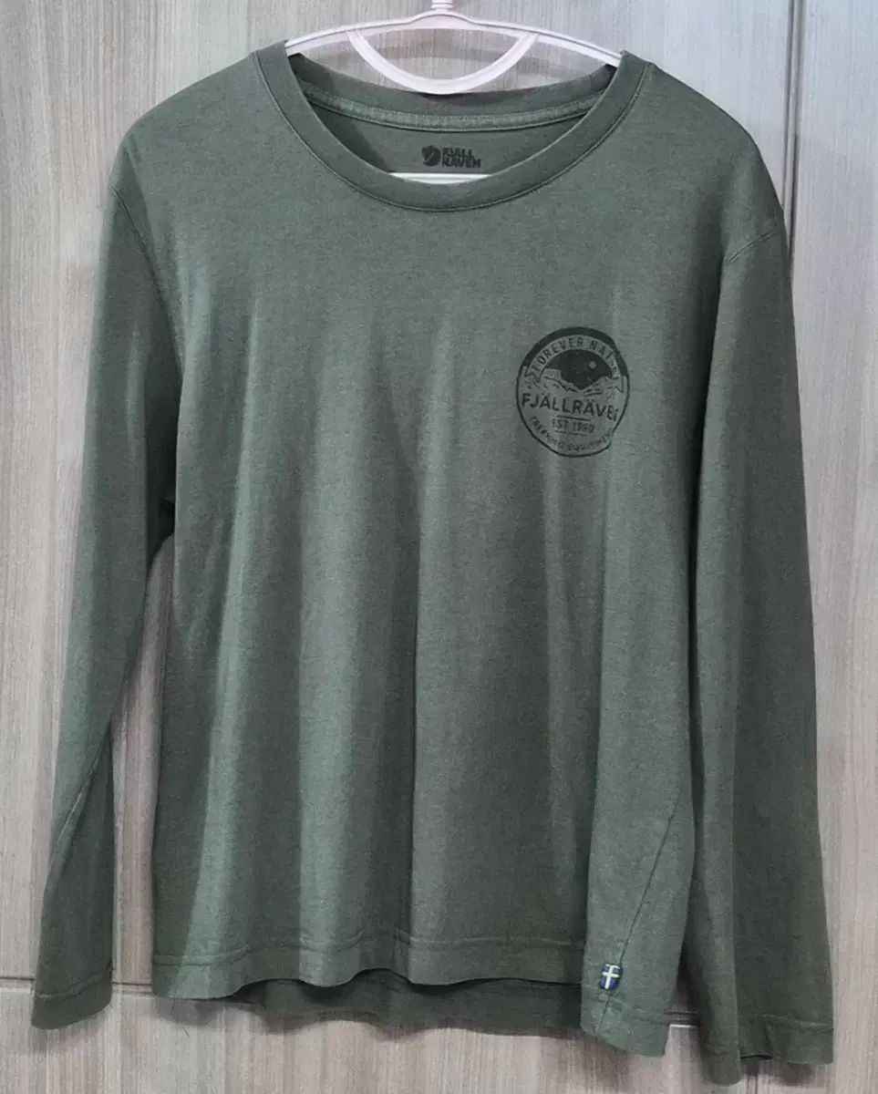 フェールラーベン ロングスリーブ Tシャツ グリーン