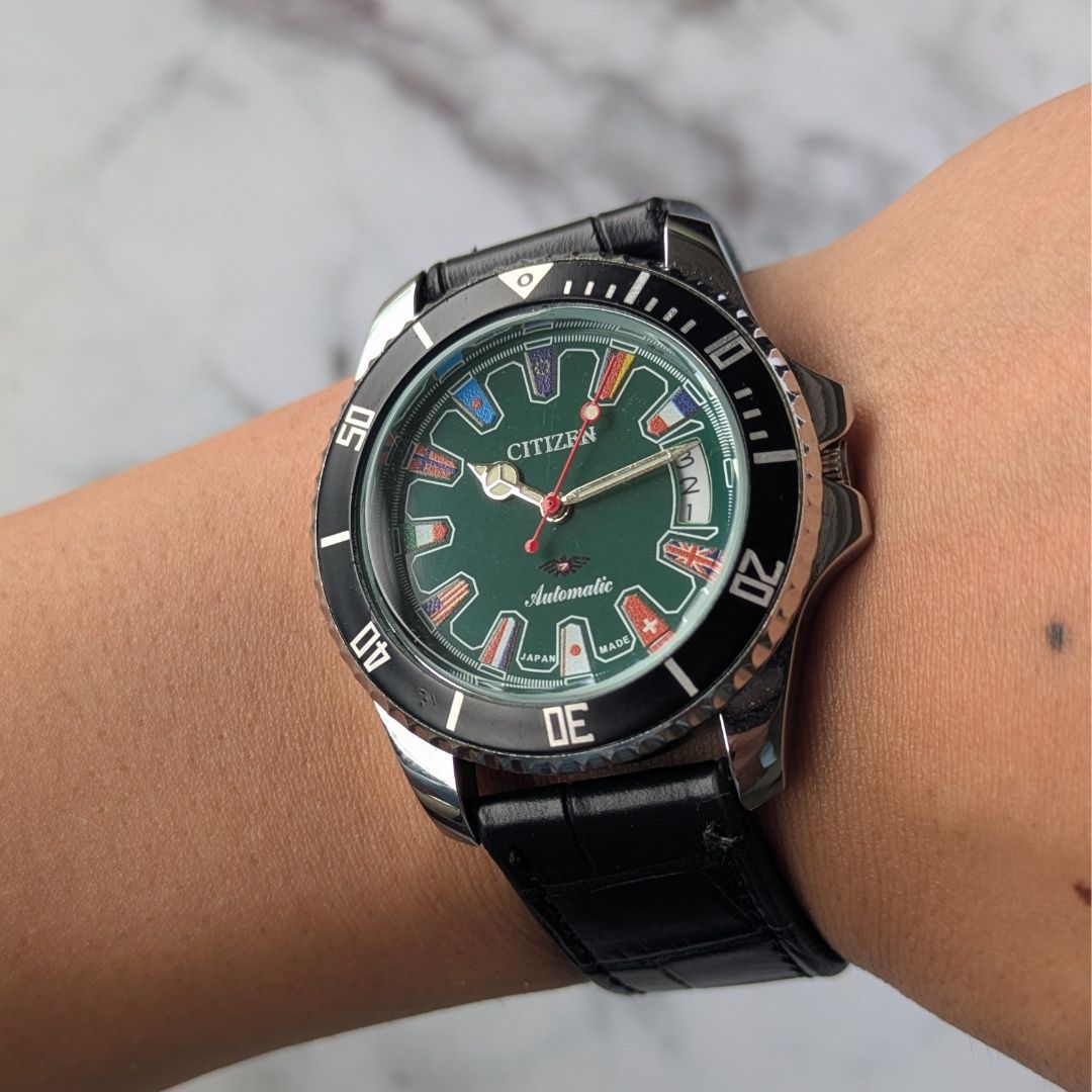 稼働品 CITIZEN 自動巻き ヴィンテージ ダークグリーン文字盤 国旗 