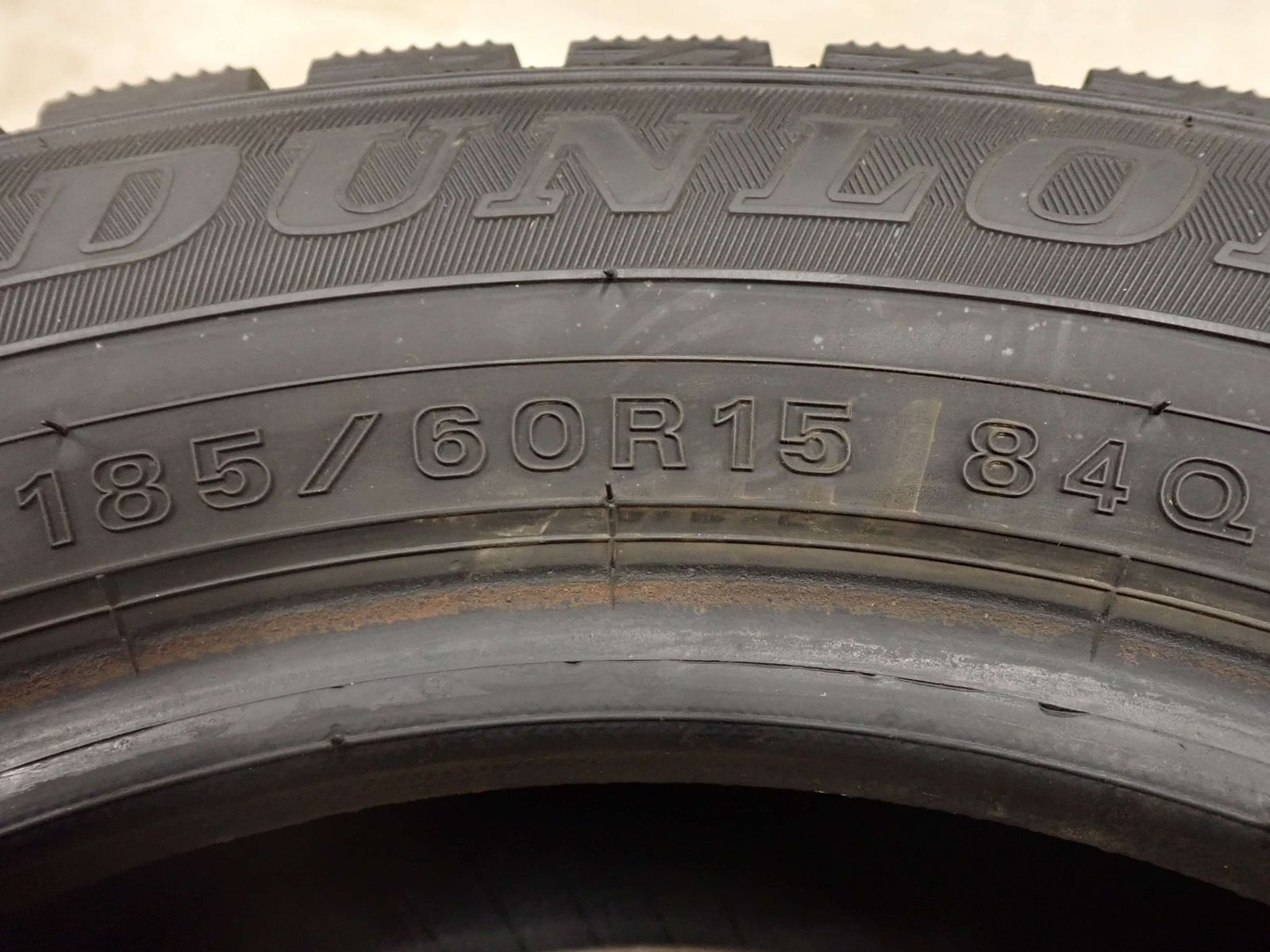 冬4本SET 会社宛 送料無料 185/60R15 84Q ダンロップ WINTER MAXX WM02