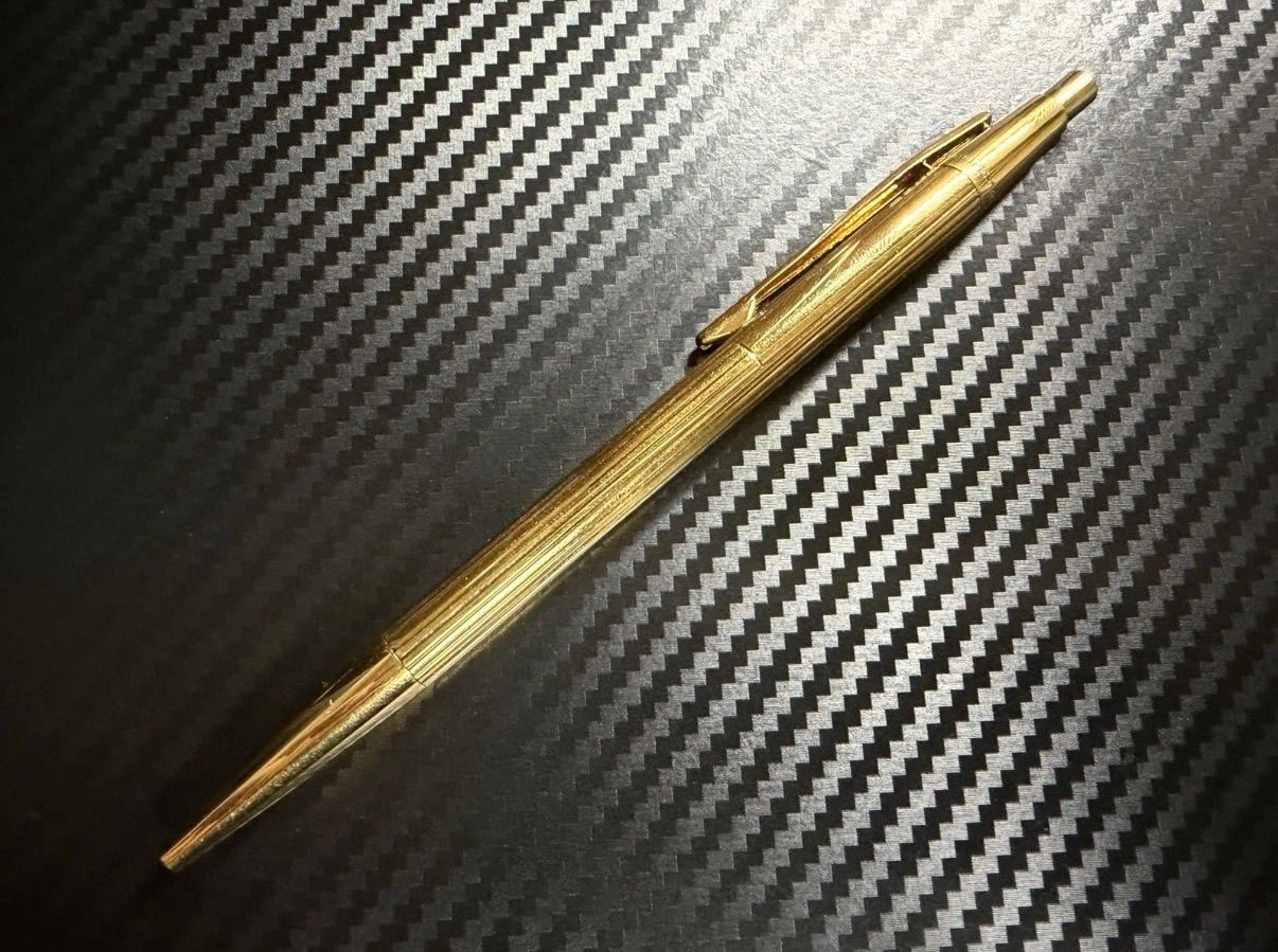 極美品 モンブラン No.1947 ノブレスゴールド ボールペン - メルカリ