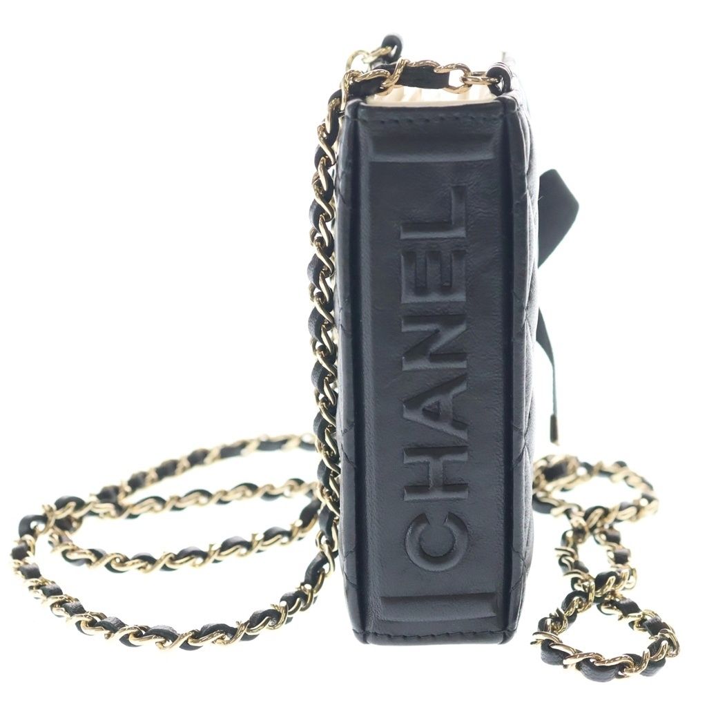 ラムスキンゴールドチェーンショルダーバッグ ノベルティ　訳あり未使用 CHANEL (シャネル) ブックカードケース ミニバッグ チェーンショルダー