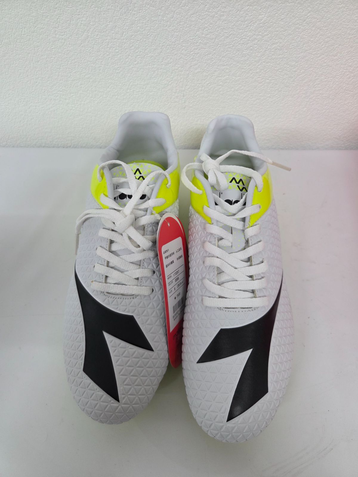 diadora ディアドラ サッカースパイク MW-TECH RB R LPU 白黒イエロー