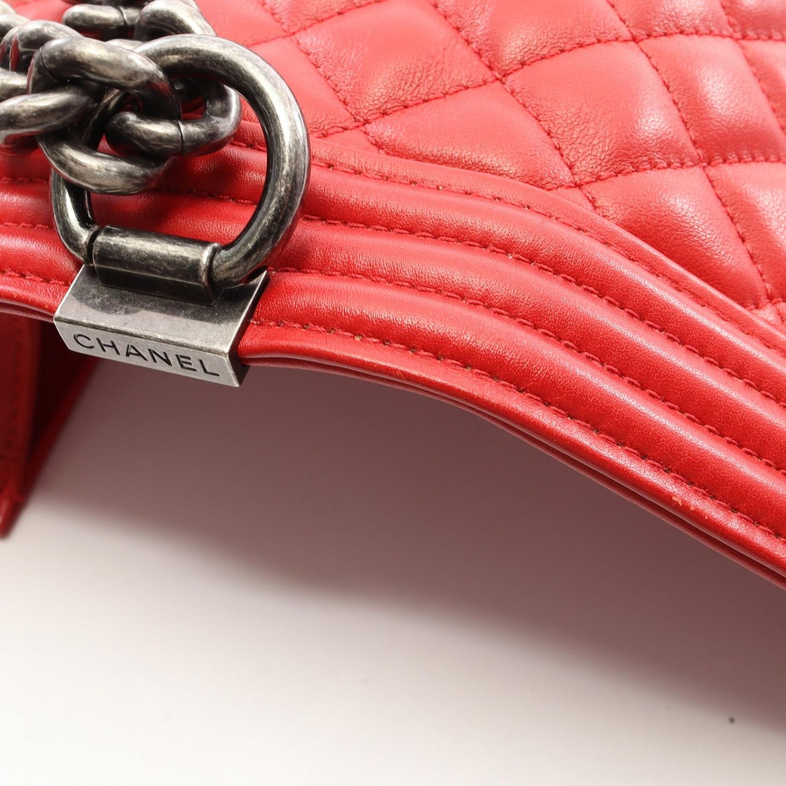 シャネル CHANEL ショルダーバッグ ボーイシャネル ラージ シェブロン