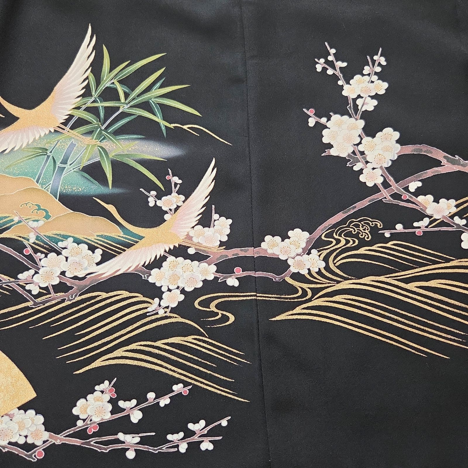 ありあり☆着物リメイク　黒留袖　ロングワンピース　　鮮やか花々　作家物 着物リメイク ロングワンピース 黒留袖 Aライン マキシ丈 セレモニー
