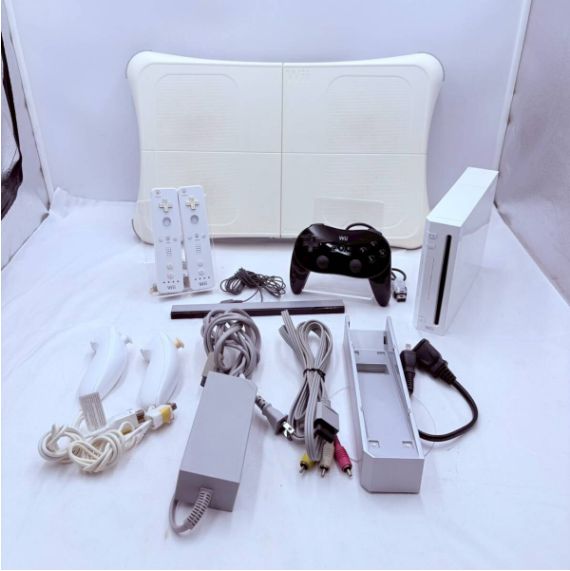 【❗️✨すぐ遊べる豪華セット✨❗️】Nintendo Wii RVL-001 Wii Fit対応 GC対応モデル 周辺機器多数❗️