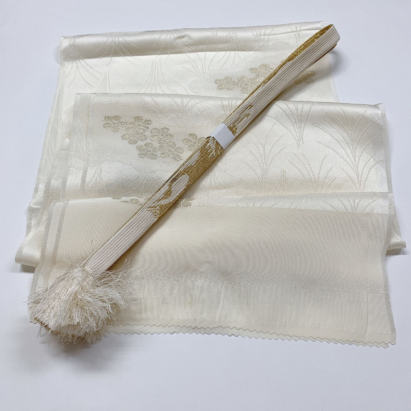 ［8378］帯締め 帯揚げ セット 草花雲取文様 金糸 正絹 着物 帯絞め