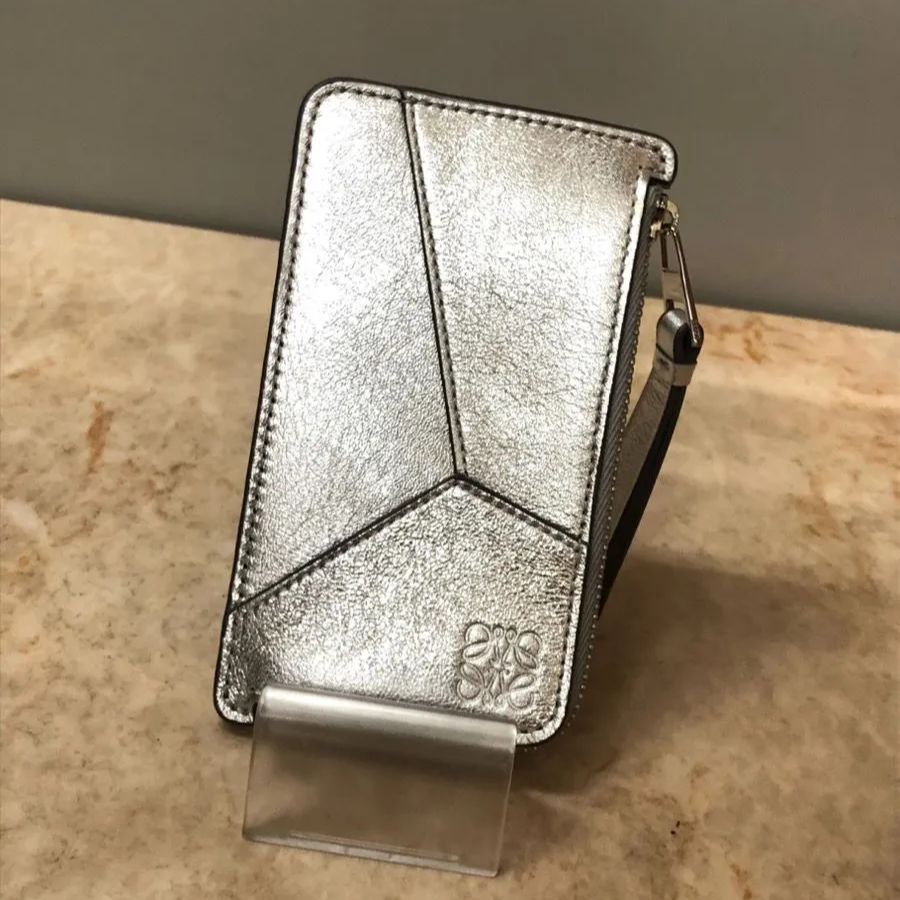 LOEWE ロエベ パズル カードケース メタリック シルバー