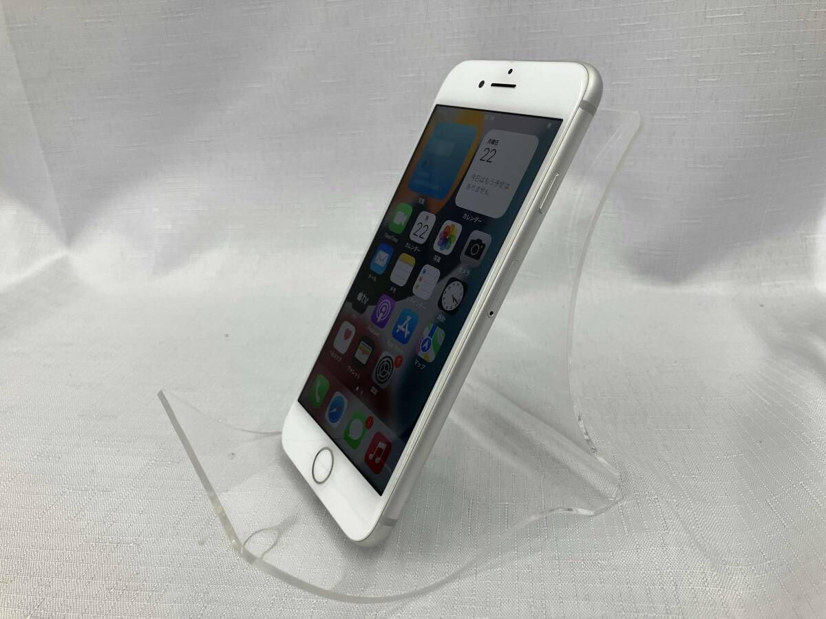 iPhone 8 64GB シルバｰ SIMロック解除済 - メルカリ