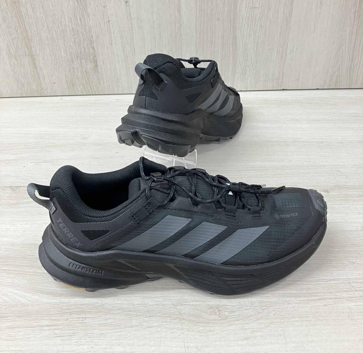 adidas/アディダス/スニーカー/KJ4430/Terrex Freehiker SL GORE-TEX Hiking/ブラック/27.5cm