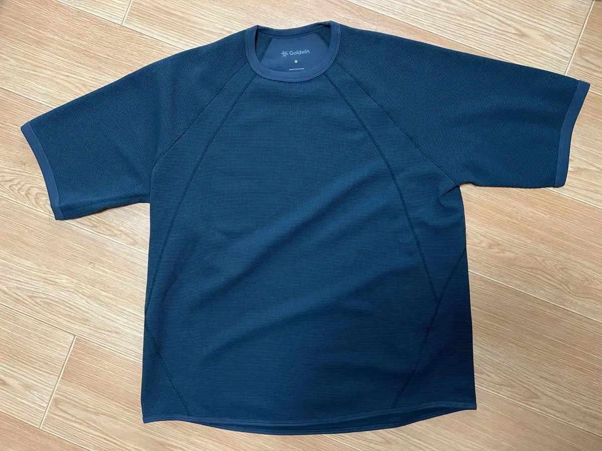 ゴルドウィン WF ワッフル メッシュ アクティノイド Tシャツ エボニー グレー 3