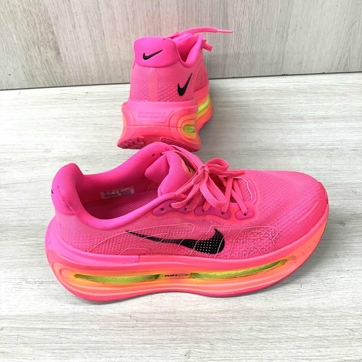 NIKE/ナイキ/スニーカー/HM5973-603/Air Zoom Vomero Premium/ピンク/25cmと