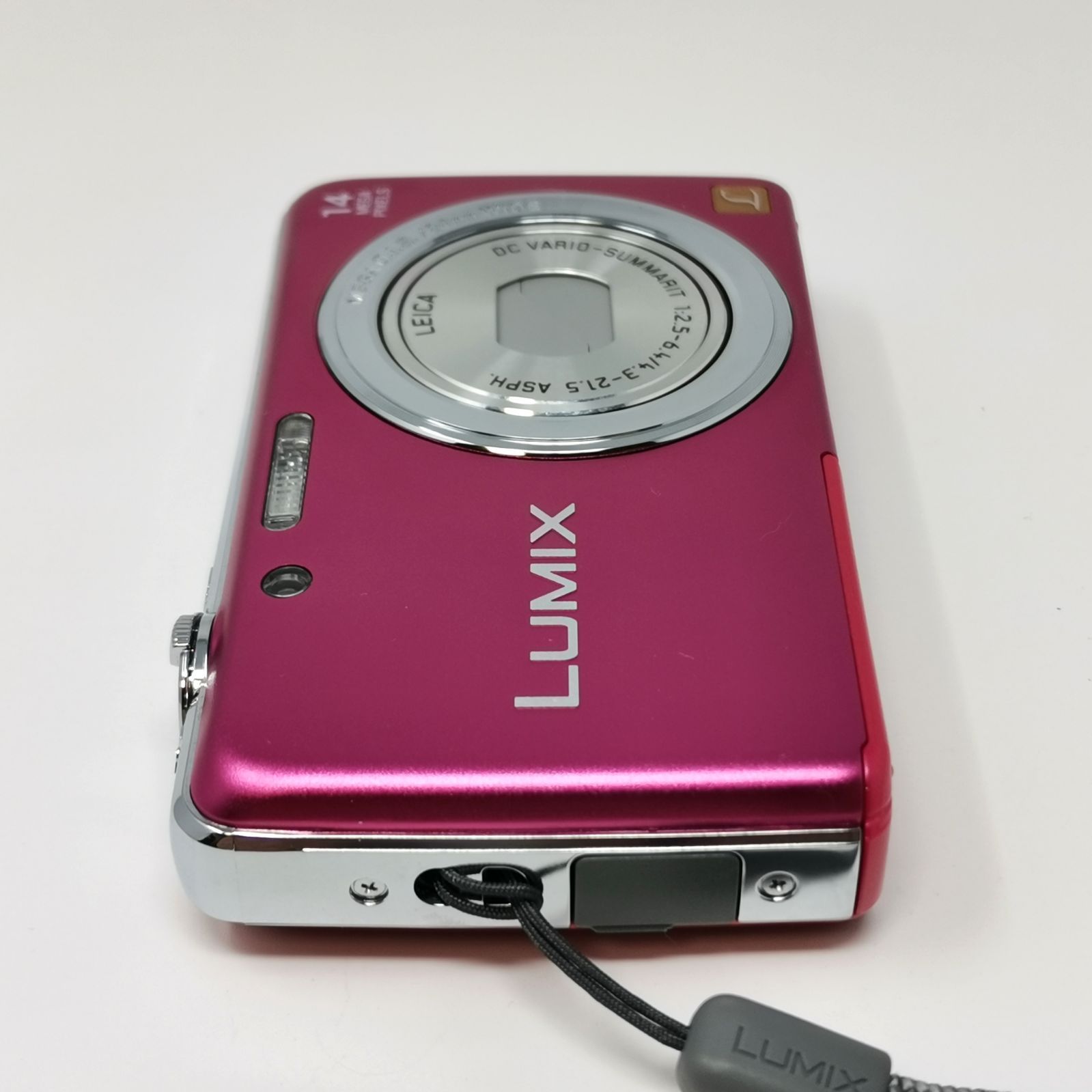 カメラ Panasonic LUMIX DMC-FH6 カメラ コンデジ ピンク SDカードなし