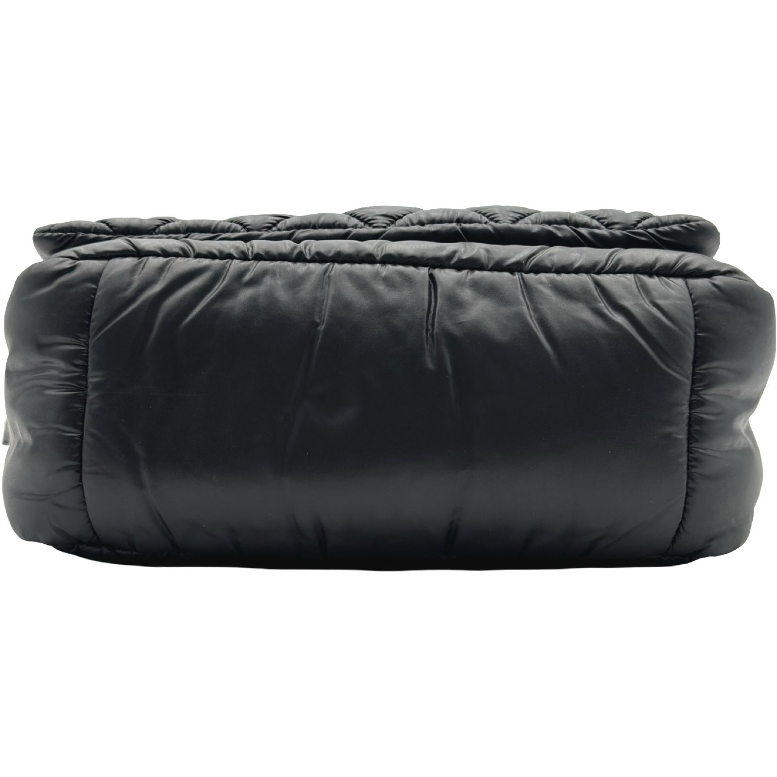CHANEL ブラックエンボスショルダーバッグ シャネル CHANEL コココクーン メッセンジャーバッグPM A48616 14番台