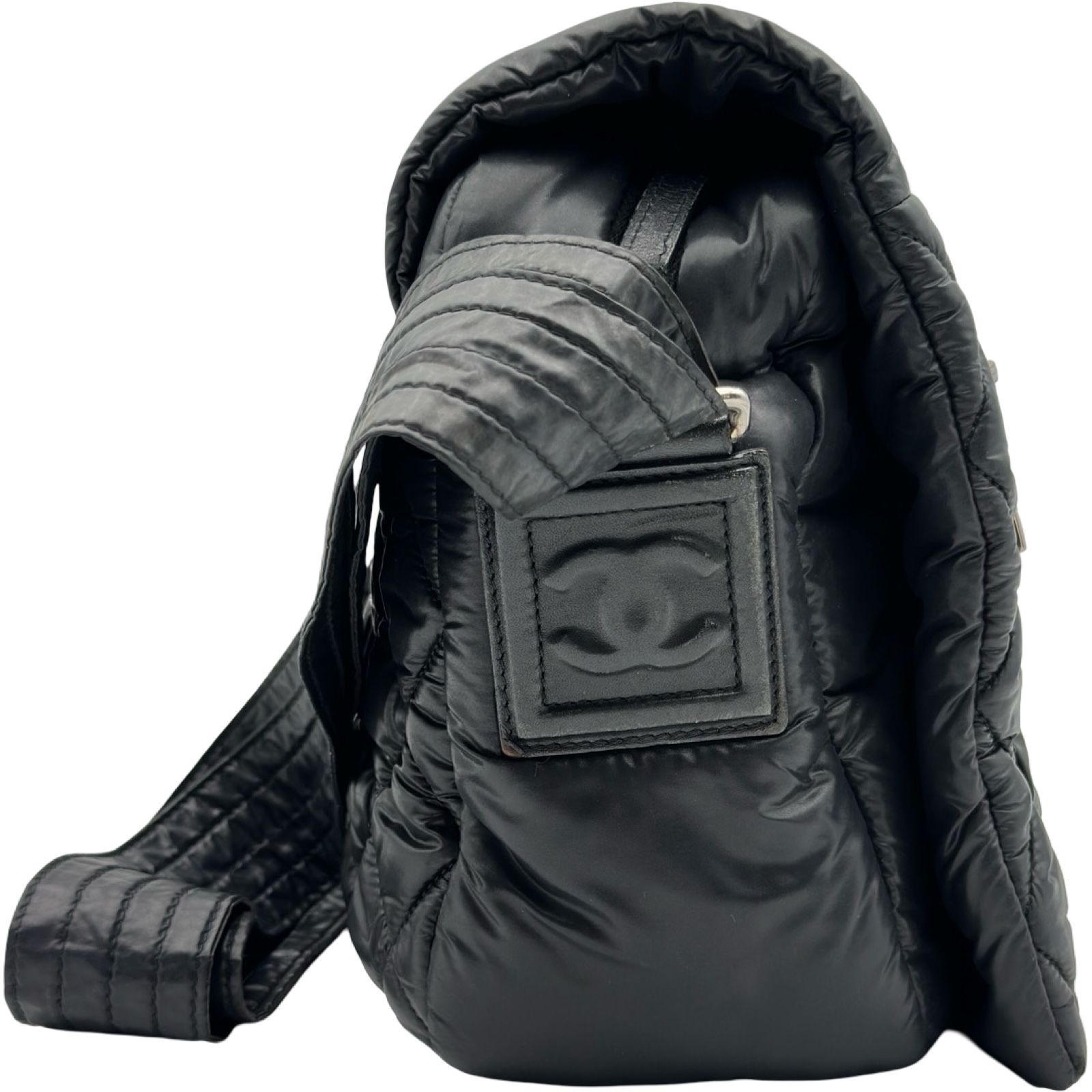 CHANEL ブラックエンボスショルダーバッグ シャネル CHANEL コココクーン メッセンジャーバッグPM A48616 14番台