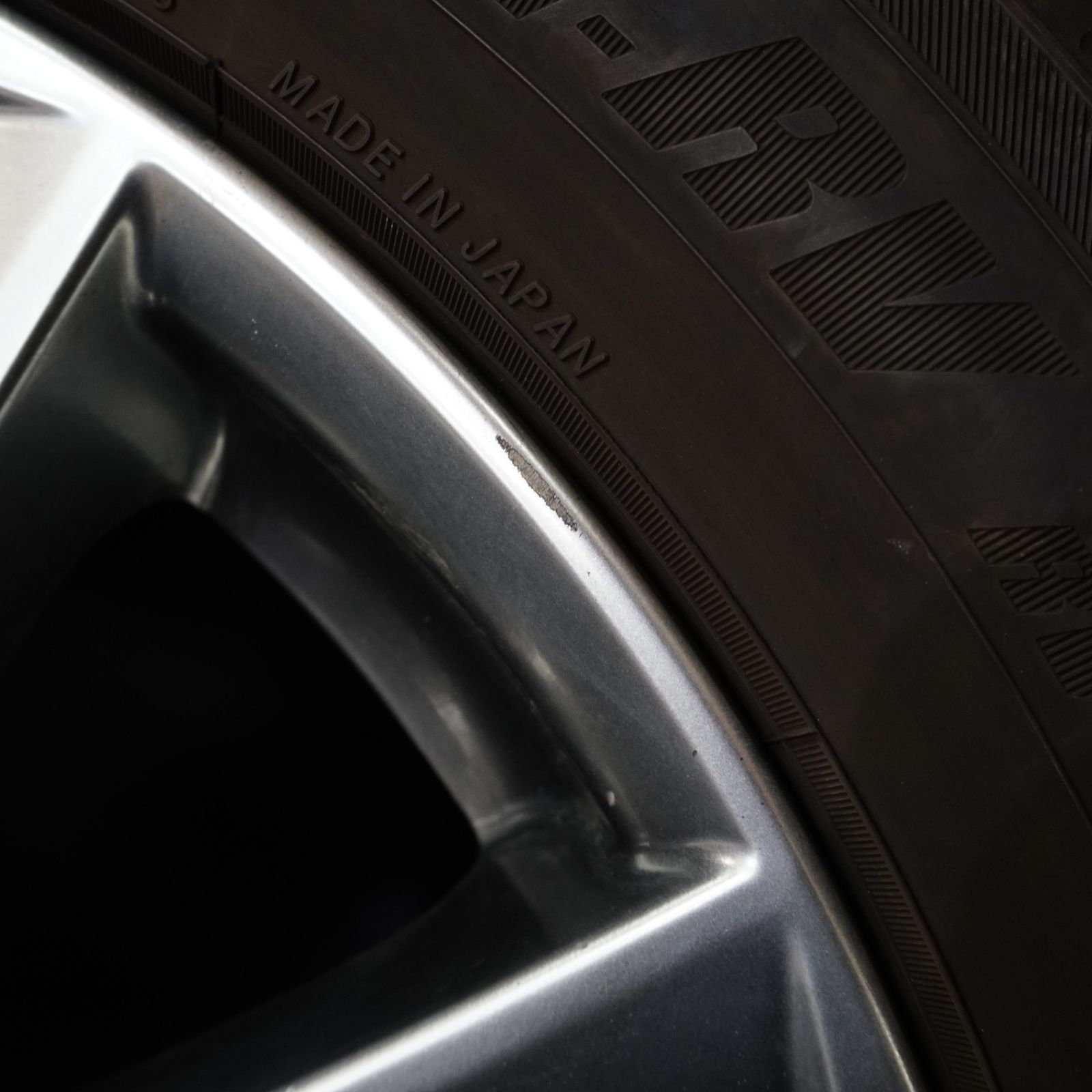 トヨタ 30 アルファード ヴェルファイア 純正 ハイグロス 18in 7.5J +
