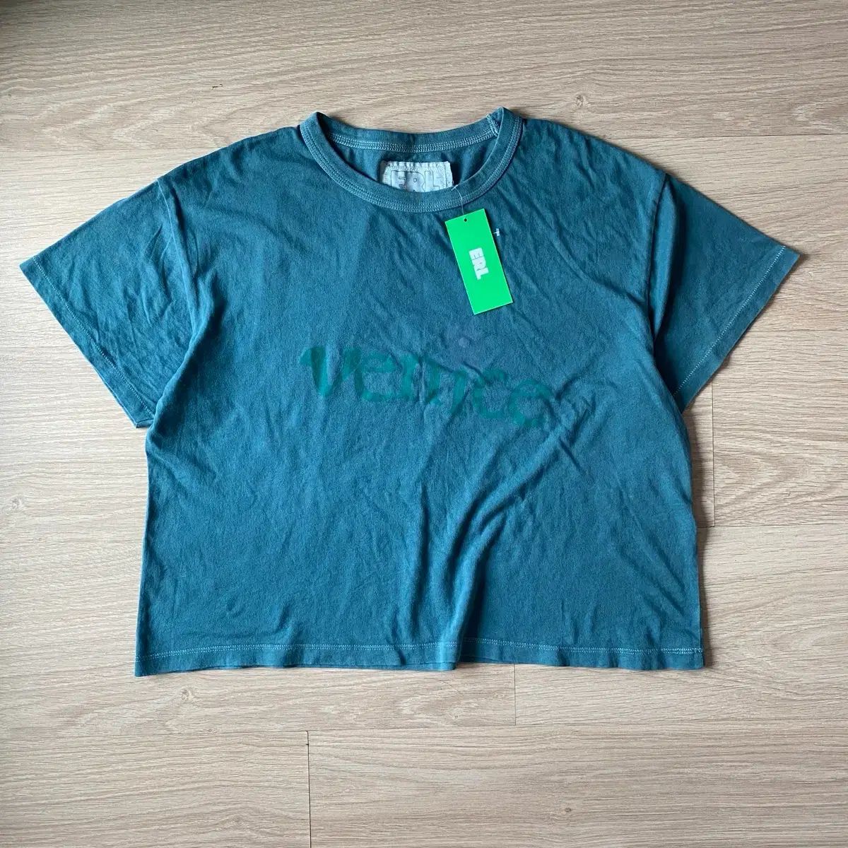 Erl ベニス Tシャツ
