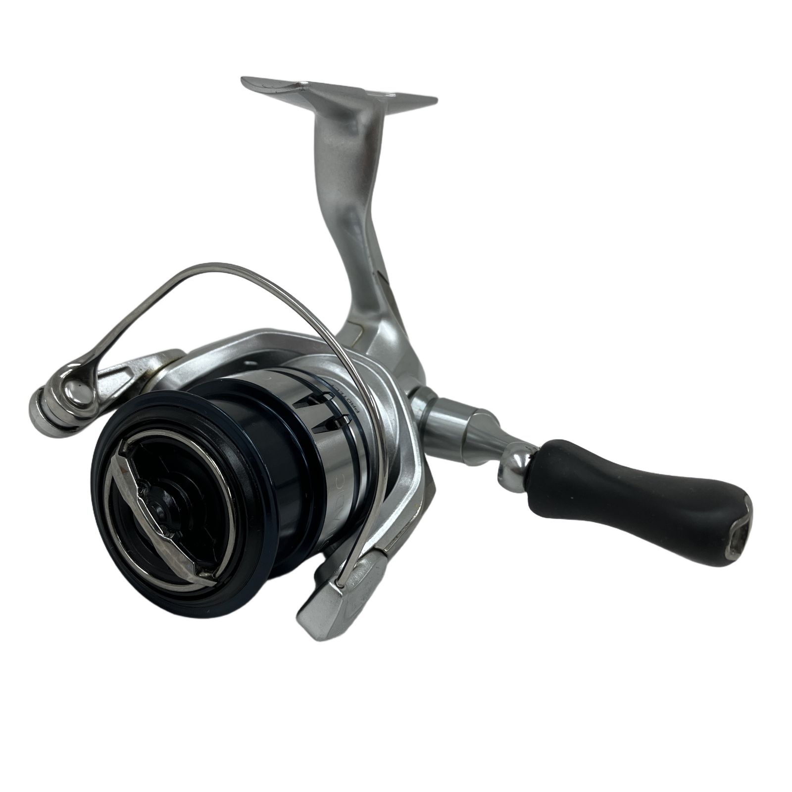 SHIMANO 19 STRADIC C2000S リール スピニングリール 釣具 シマノ 中古