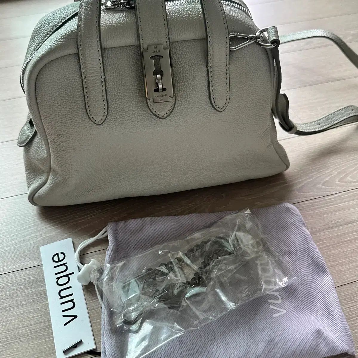 vunque トートバッグ スモール