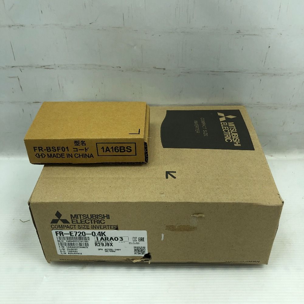 MITSUBISHI ミツビシ インバータ― 2023年製 (FR-BSF01)付き FR-E720-0.4K