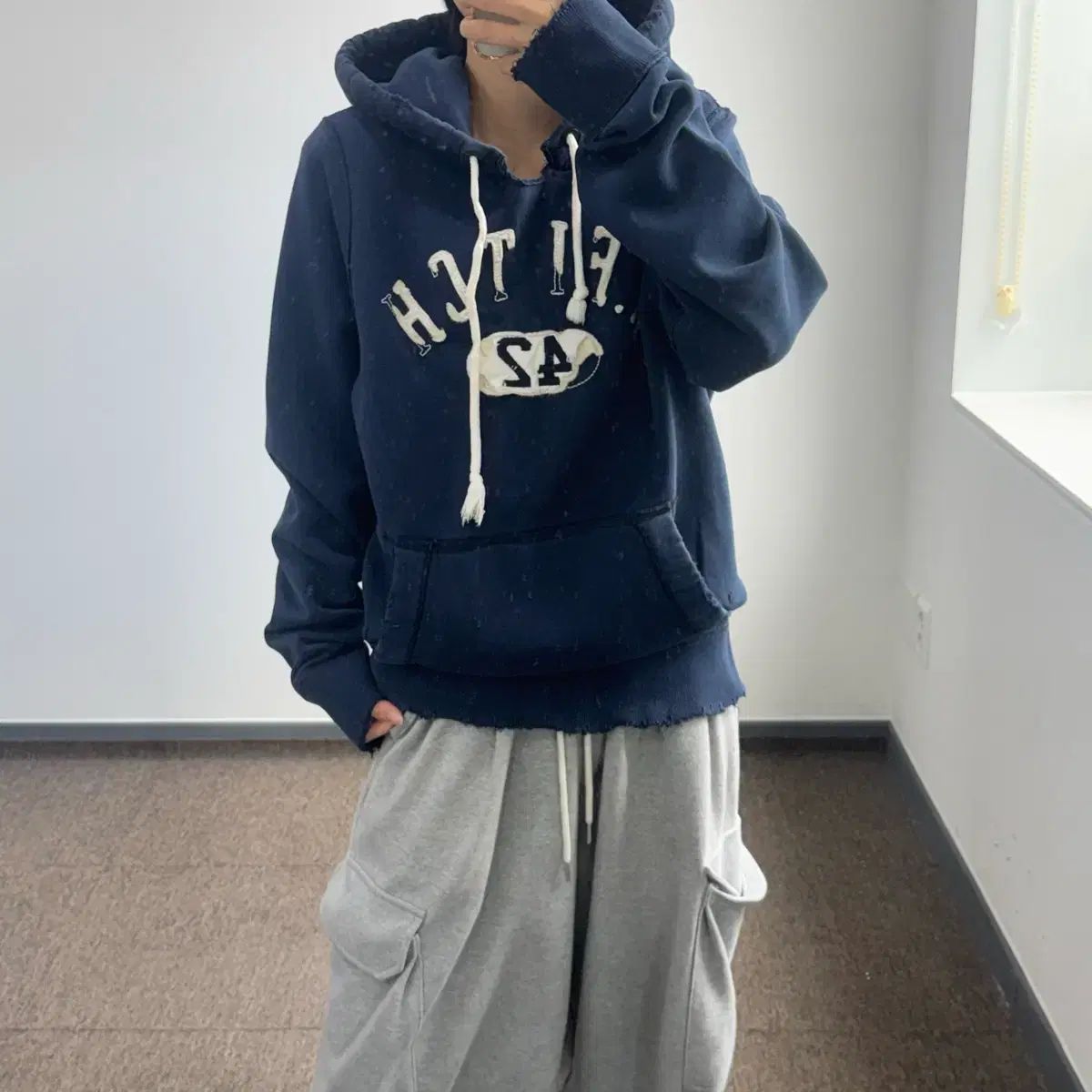 Abercrombie アバクロンビー ネイビー フードTシャツ