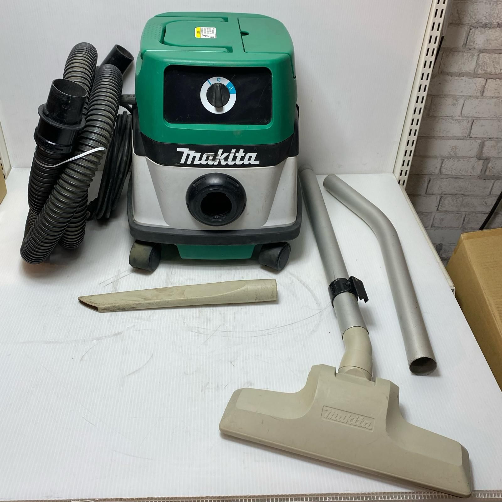 MAKITA マキタ 集じん機 ホース・ノズル付 M442 グリーン
