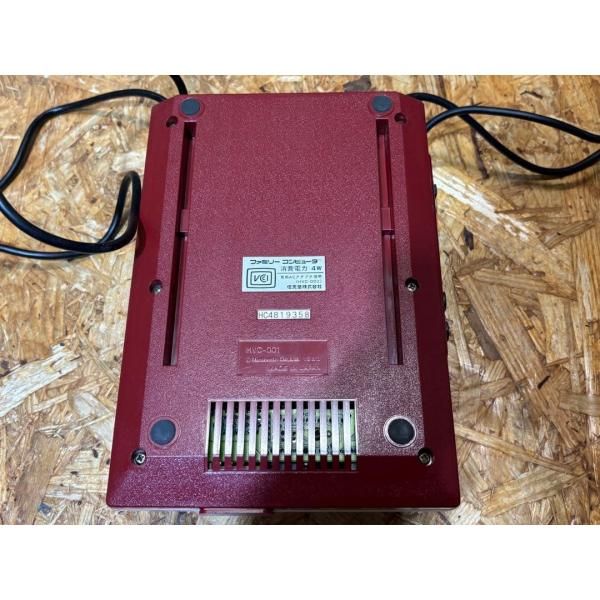 ファミコン本体とソフト 美品 初代 任天堂 ファミコン 本体 HC4819358 ソフト 箱 説明書付き