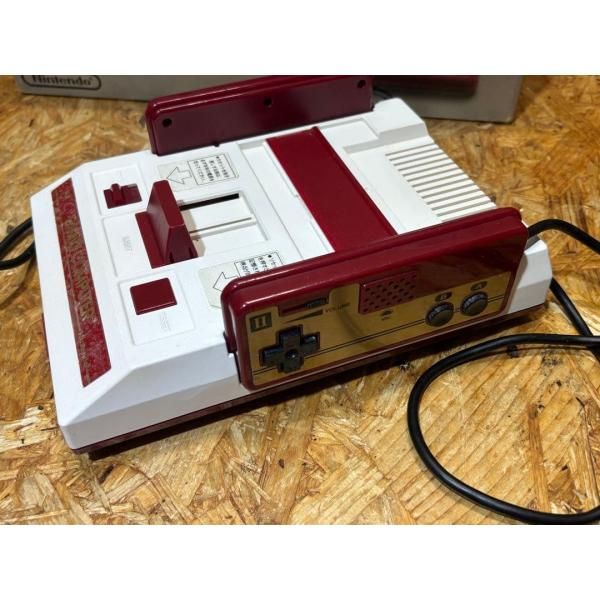 美品 初代 任天堂 ファミコン 本体 HC4819358 ソフト 箱 説明書付き