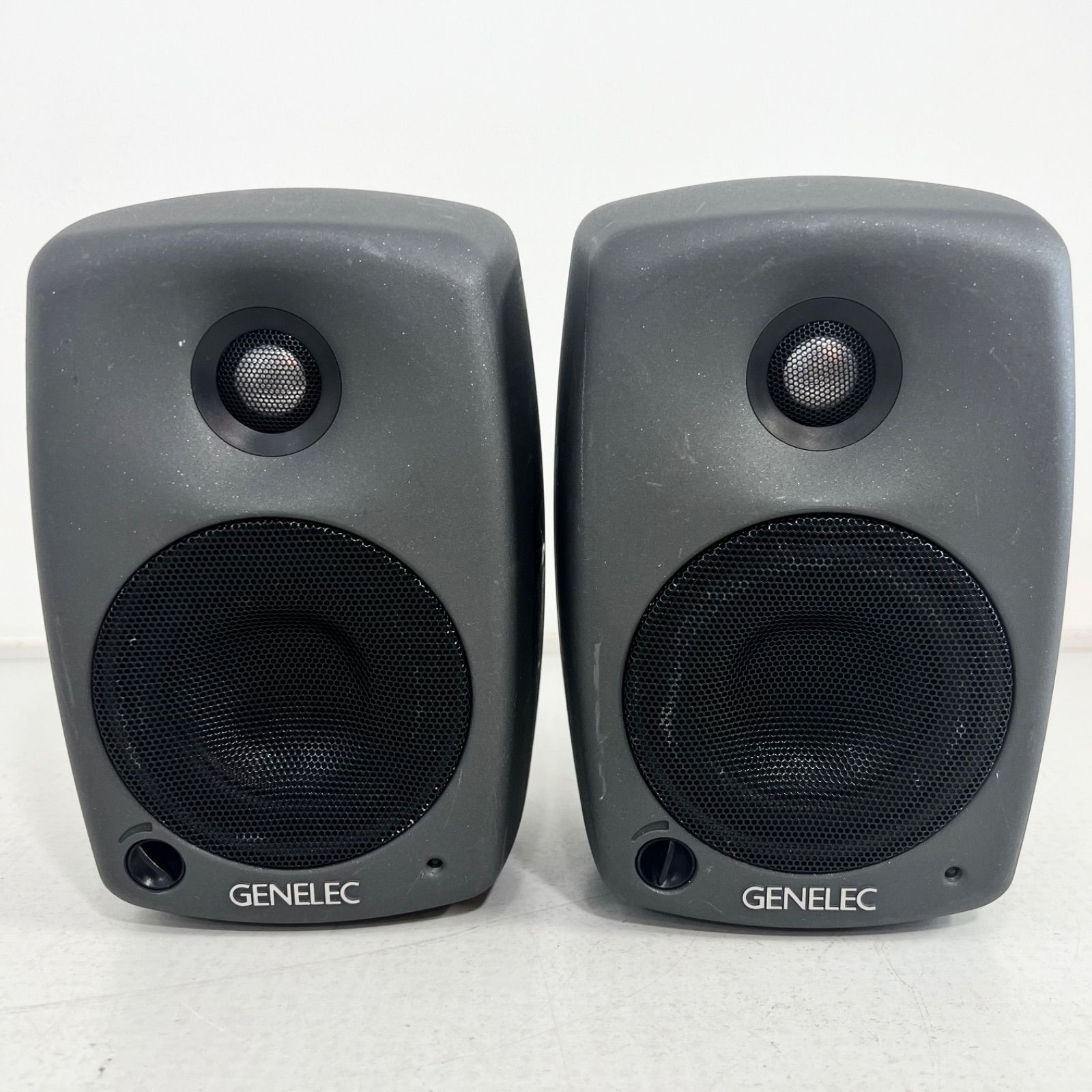 【極美品】【希少】GENELEC 8020C モニタースピーカー 2個セット スピーカー オーディオ