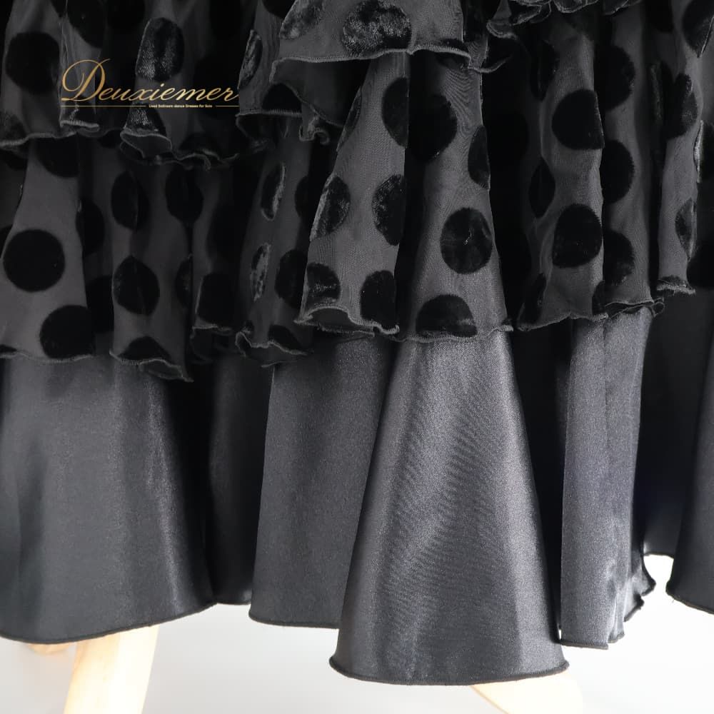 【美品 フラメンコ衣装】ブラック×ドットボランテ 上下セット ツーピース セット フラメンコ 衣装 SONIA JOHNES ソニアジョーンズ ツーピース