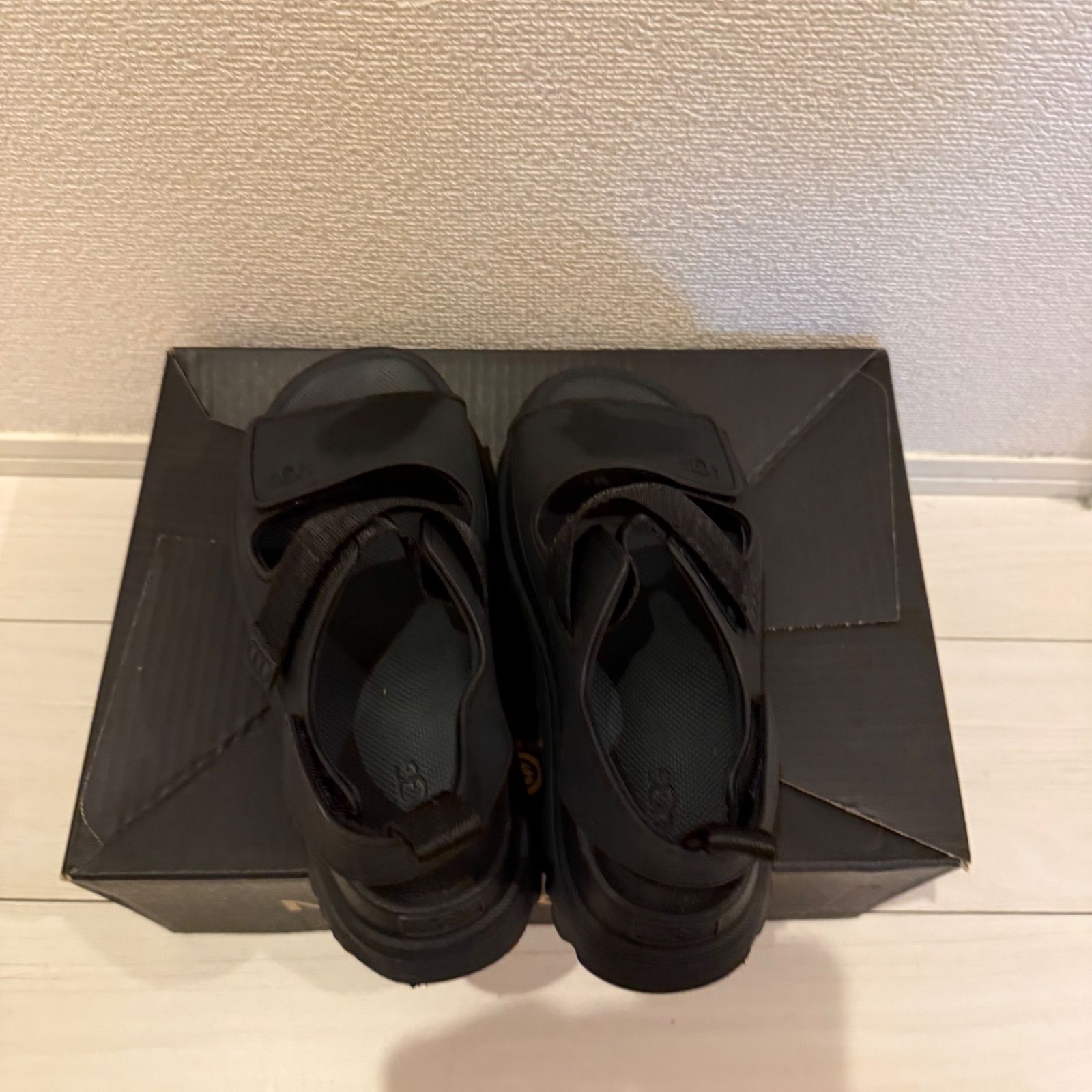 値下げ可能！】UGG GOLDENGLOW BLACK アグ ゴールデングロウ ブラック