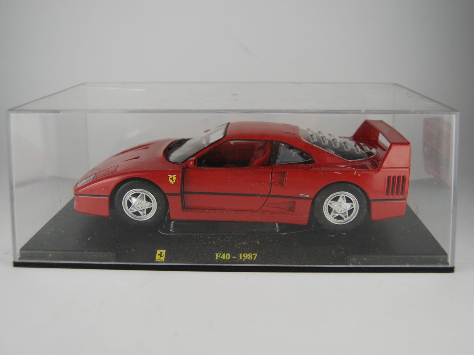 BBR MODELS 1⁄43 FERRARI フェラーリ F40 STREET ストリート 1987 BBR MODELS 1⁄43 FERRARI フェラーリ F40 STREET ストリート 1987