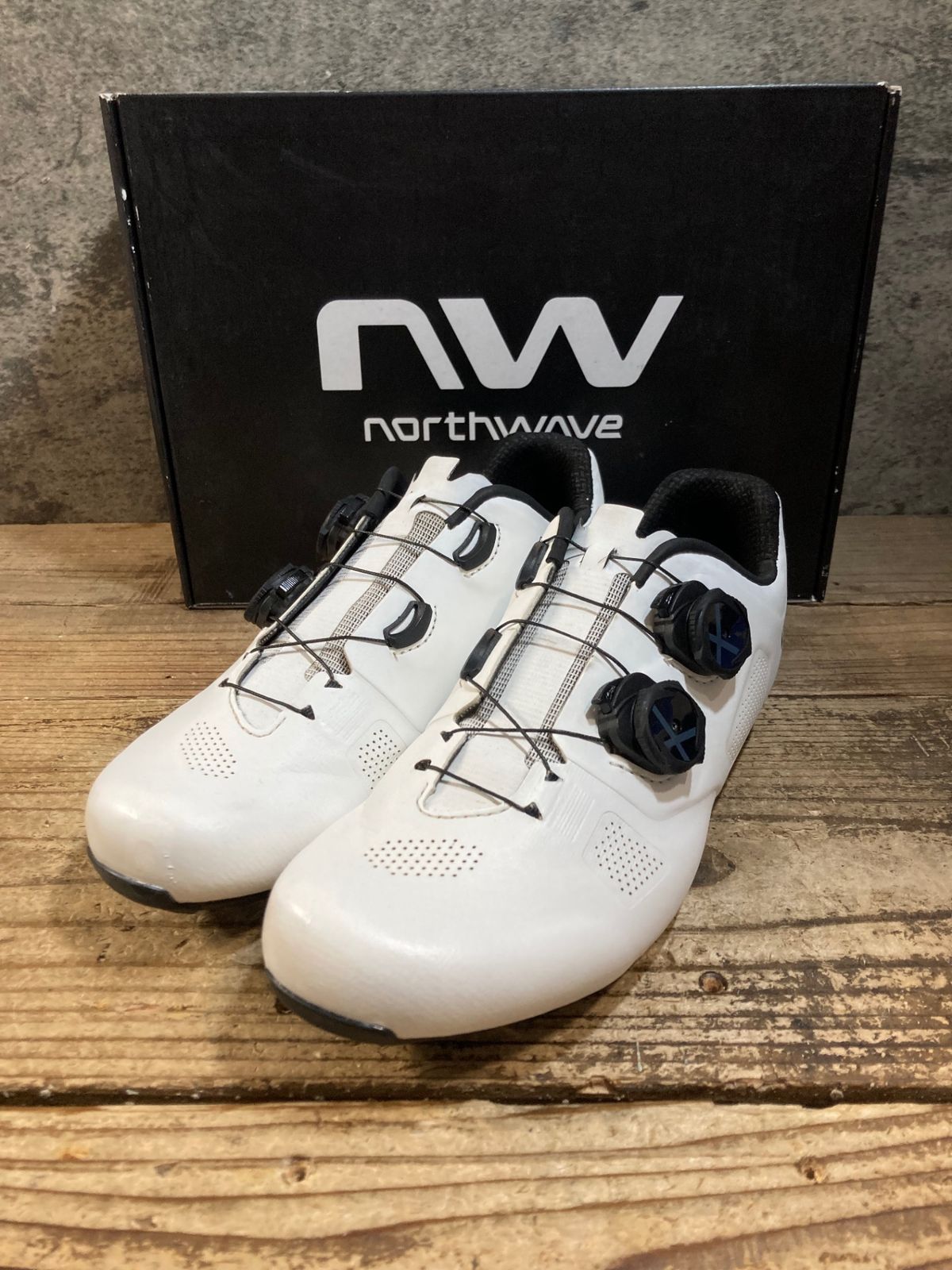 KH148 ノースウェーブ northwave REVOLUTION WIDE ビンディングシューズ SPD-SL EU41 白