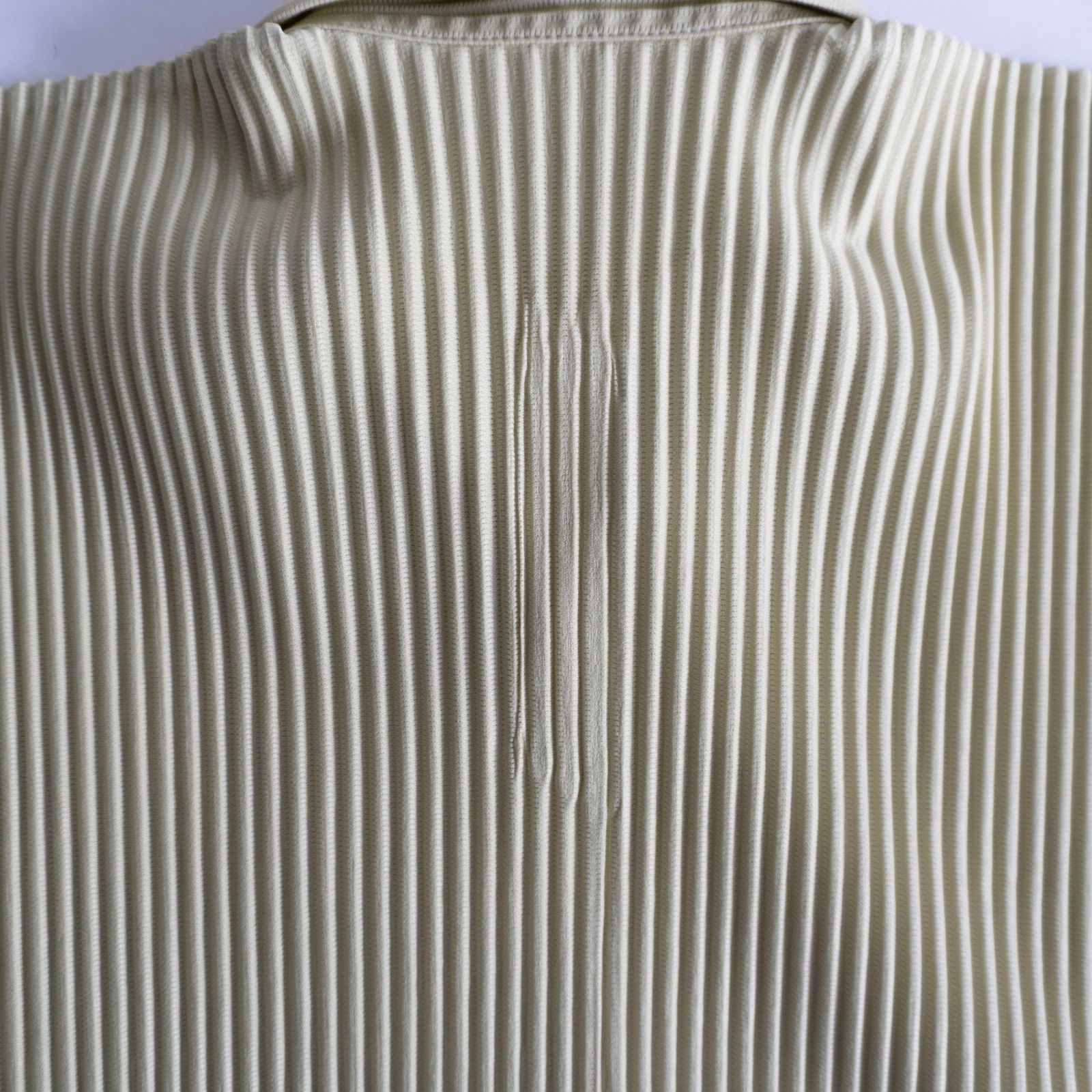 美品】 HOMME PLISSE ISSEY MIYAKE【プリーツ シャツ】2 イエロー