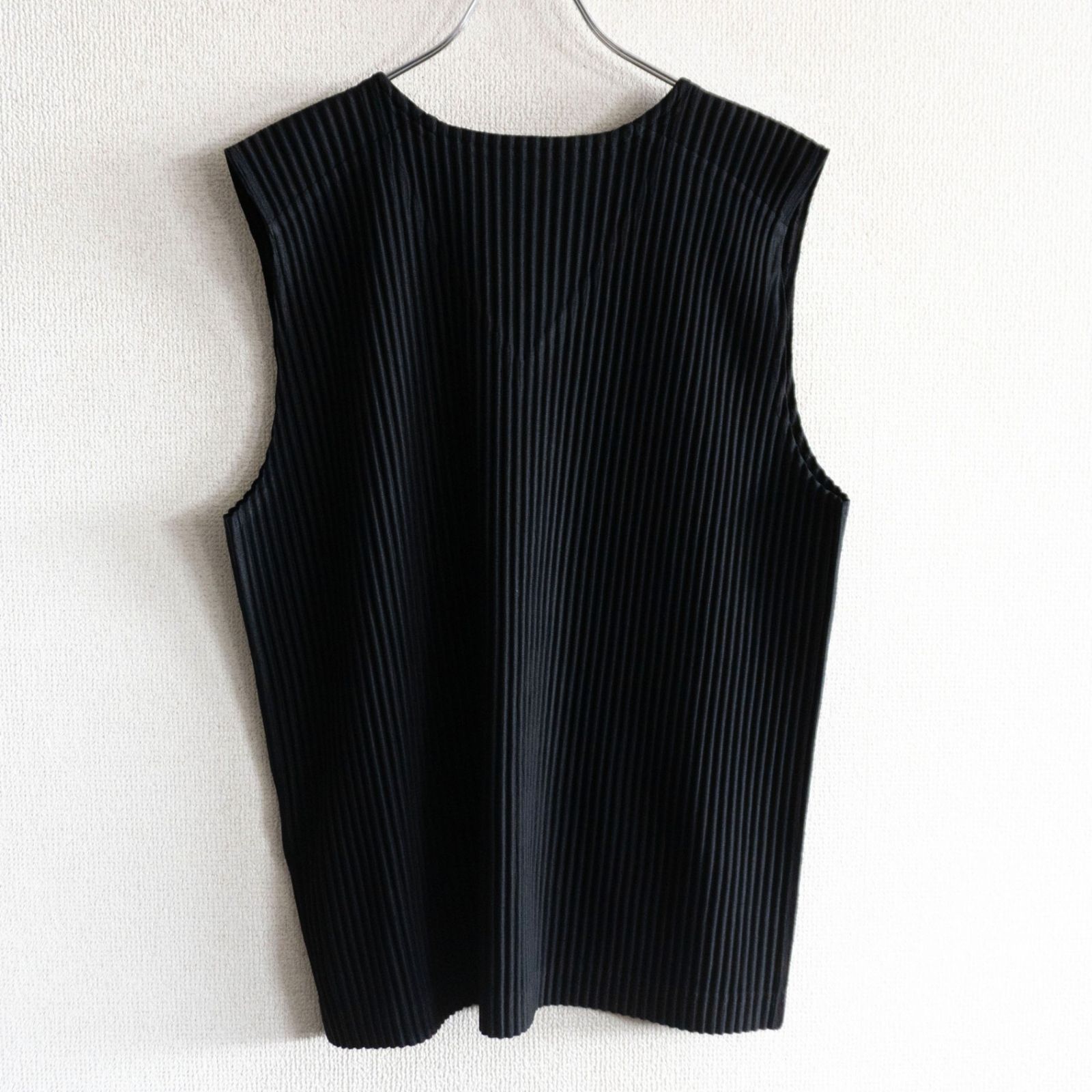 美品】 HOMME PLISSE ISSEY MIYAKE【プリーツ ベスト】3 ブラック