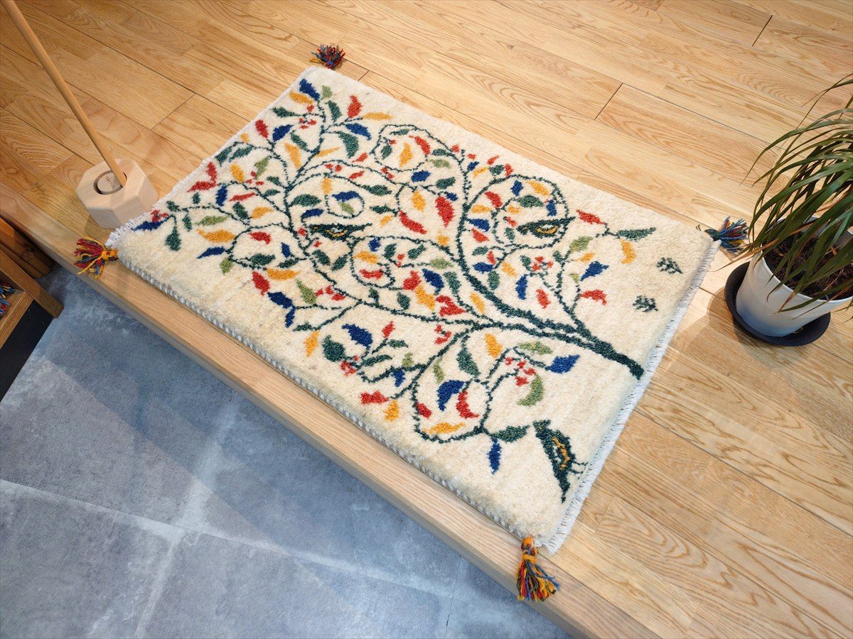 ハンドメイド　ペルシャ　ギャッベ　玄関マット　ラグ　90x62cm　鳥 　花　RJ15392
