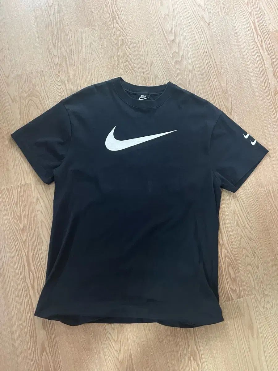 ナイキの半袖Tシャツ