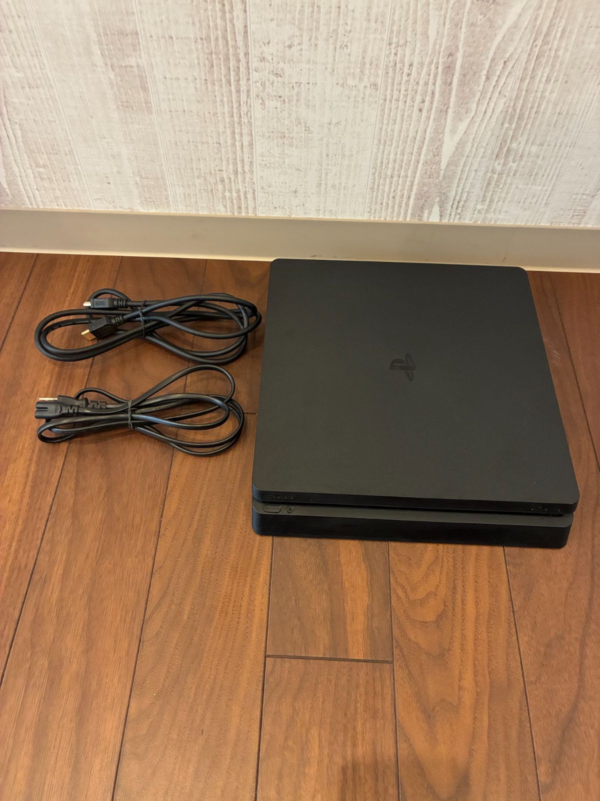 PlayStation4 ブラック(CUH2000B)　プレイステーション4　プレステ4 【11749】