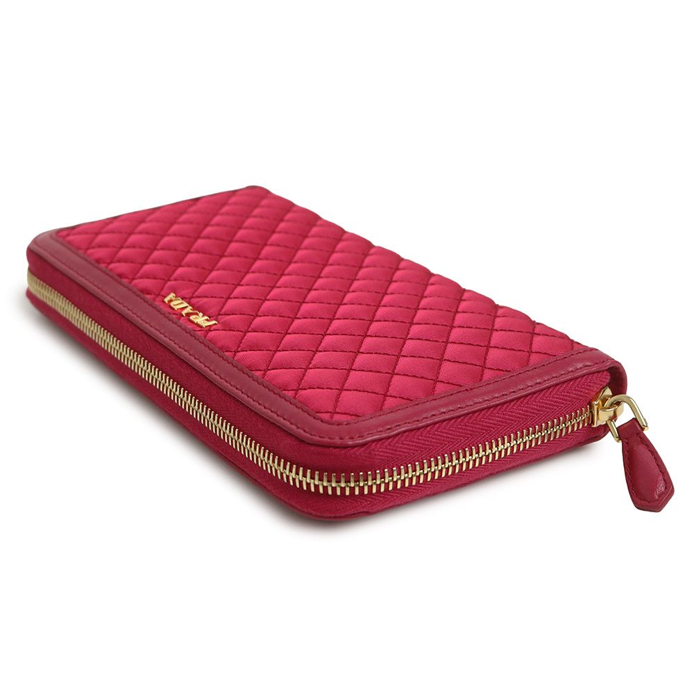 PRADA プラダ 長財布 中古ですが目立った傷などはありません 【公式通販】