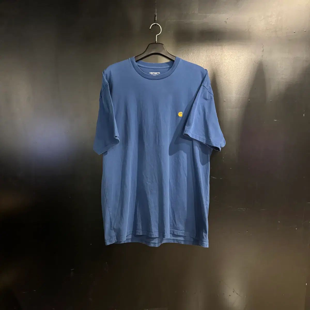 カーハート WIP チェイス Tシャツ