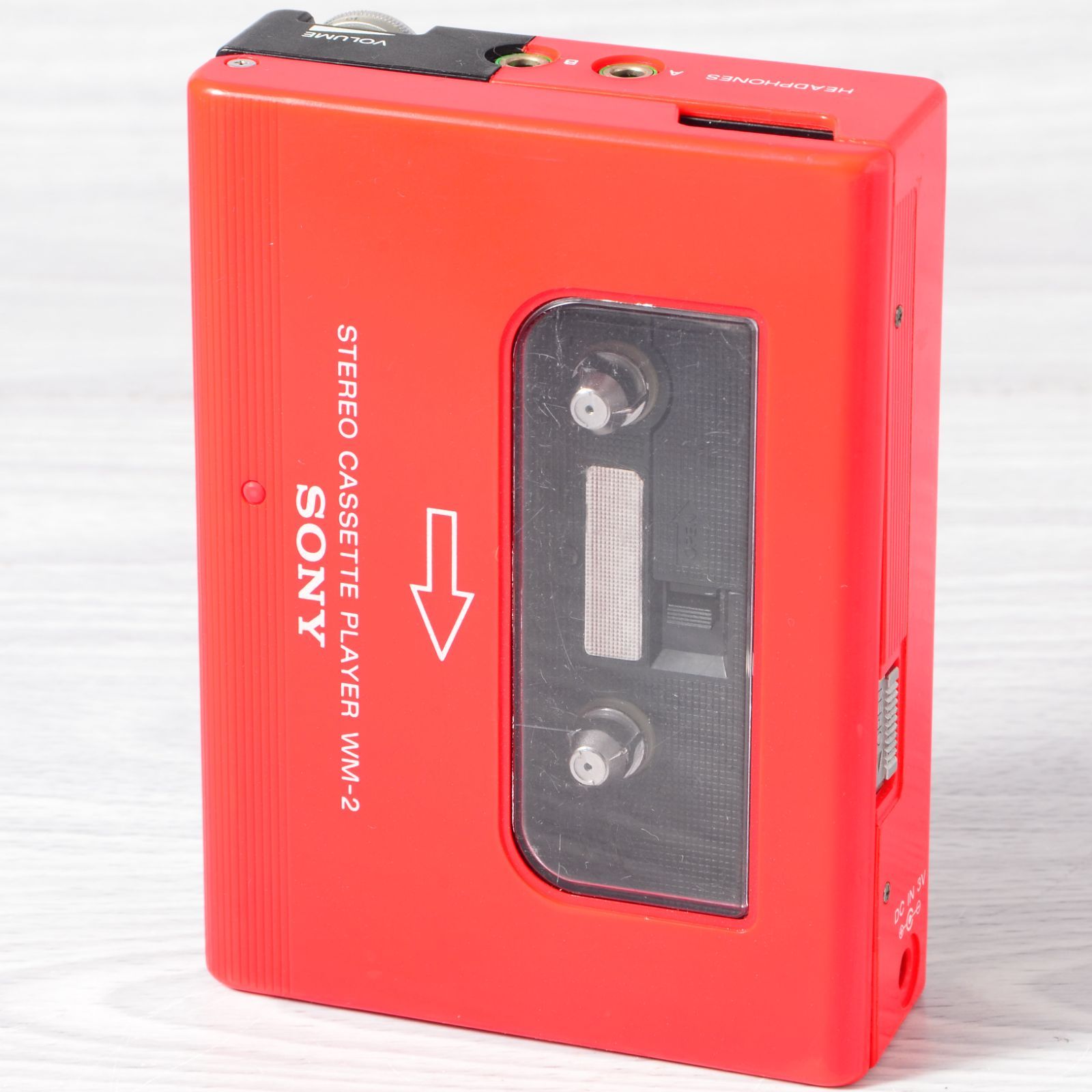 SONY WALKMAN WM-2 カセットウォークマン 赤 整備済 TY425 SONY WALKMAN WM-2 カセットウォークマン レッド ケース付 整備済