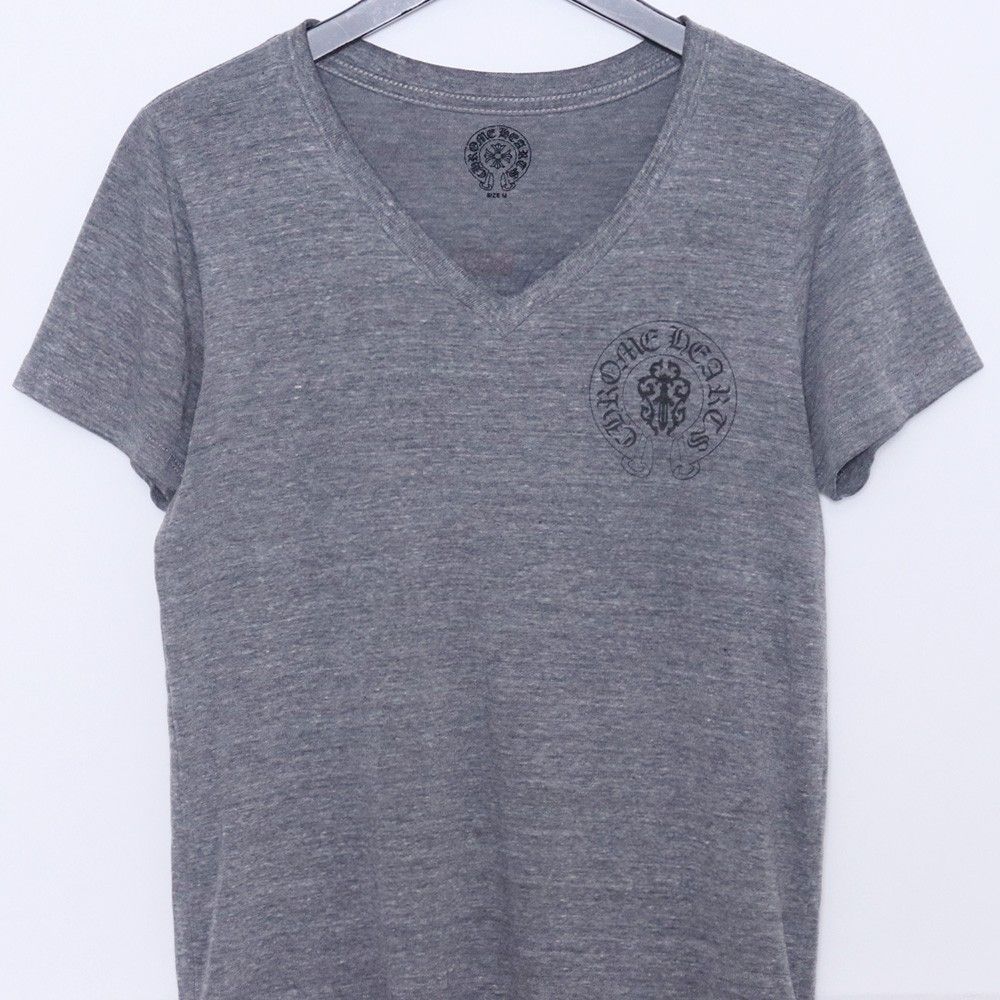 クロムハーツ★レディースMサイズVネック★アメリカ国旗柄Tシャツ CHROME HEARTS アメリカンフラッグダガー VネックTシャツ Mサイズ
