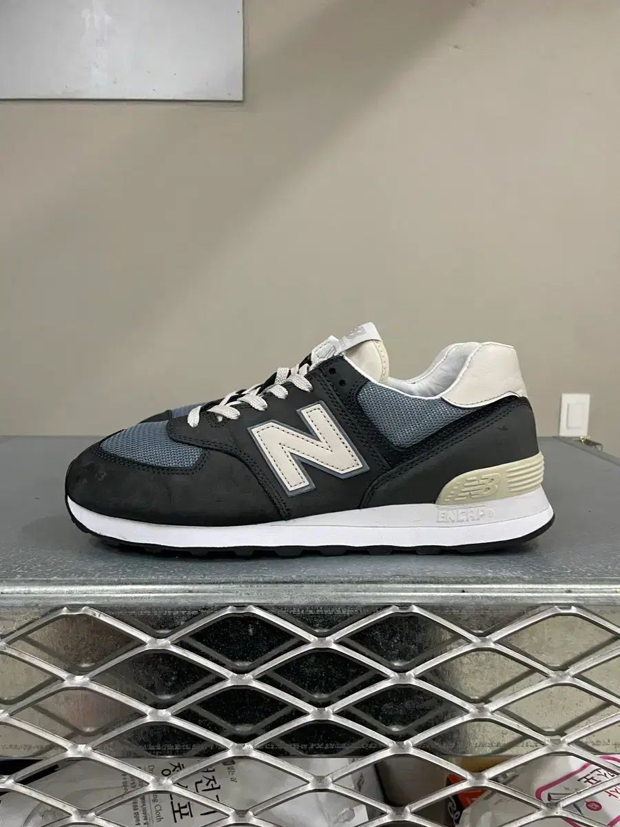 ニューバランス 574 アウター ス페이스 シー ソルト 270