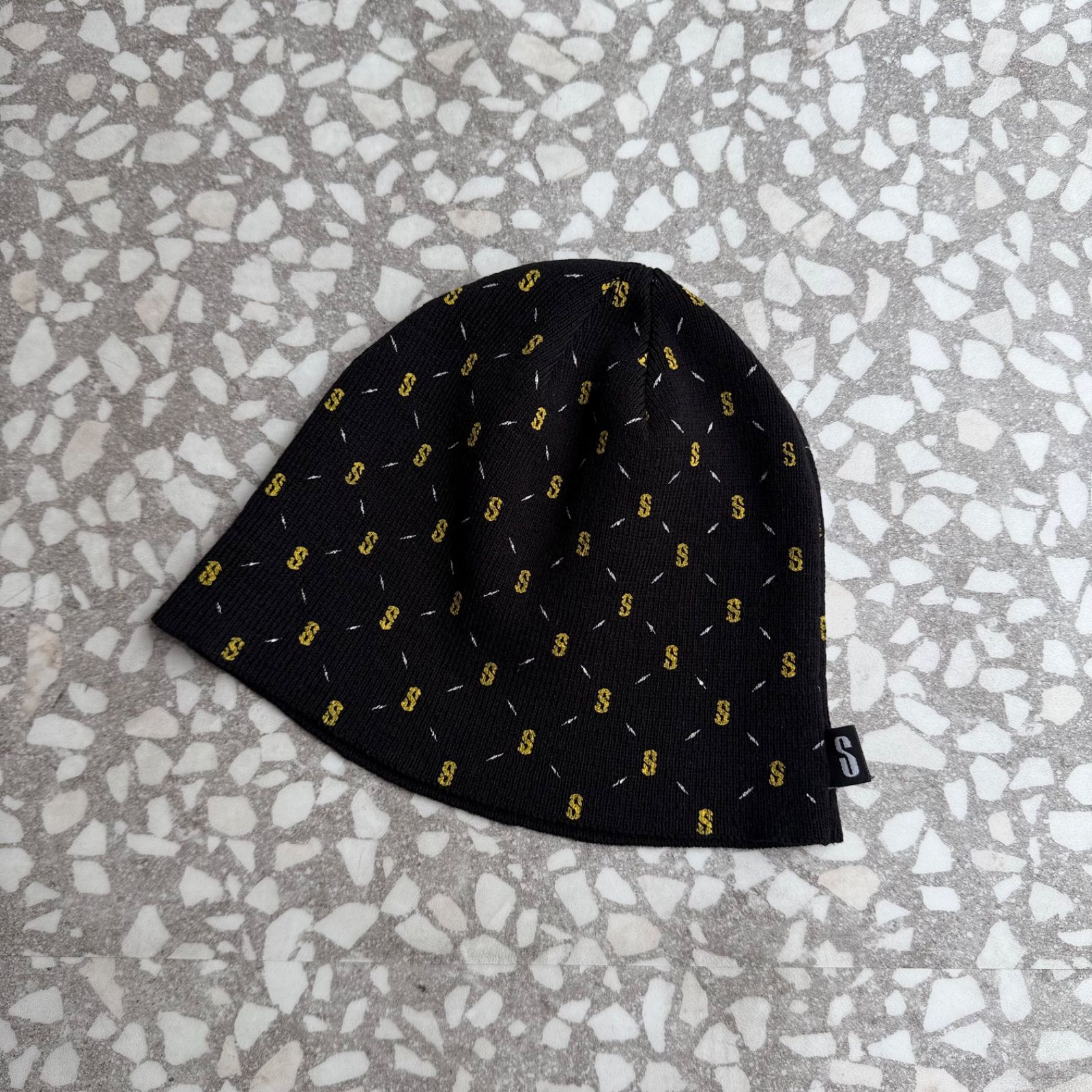[ Archive アーカイブ Y2K ] STUSSY / 90’s- monogram beanie size Free オールドステューシー　ビーニー　帽子　総柄モノグラム　ストリート　 黒 sk8
